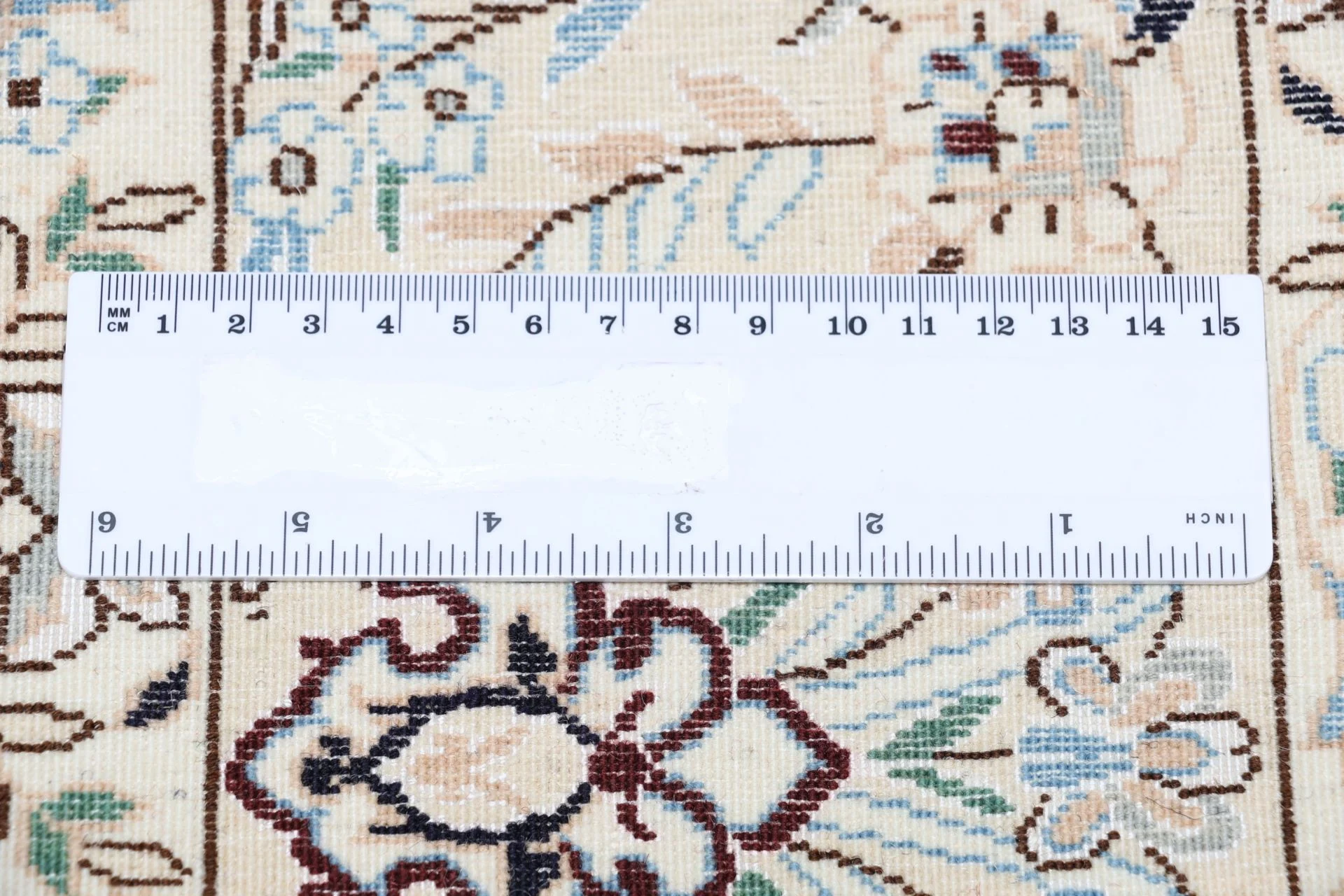 Nain Persian Rug — hand-knotted, 165 × 250 cm, Wool & Silk