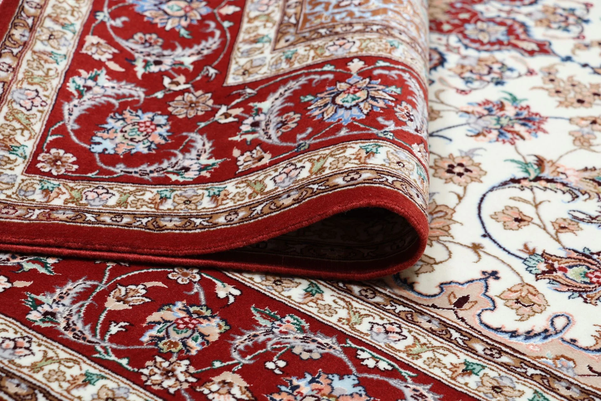perserteppich-isfahan-157-x-230-cm-schurwolle-seide-handgeknupft-39 Hand-Knotted Wool & Silk Isfahan Persian Rug, 157 × 230 cm