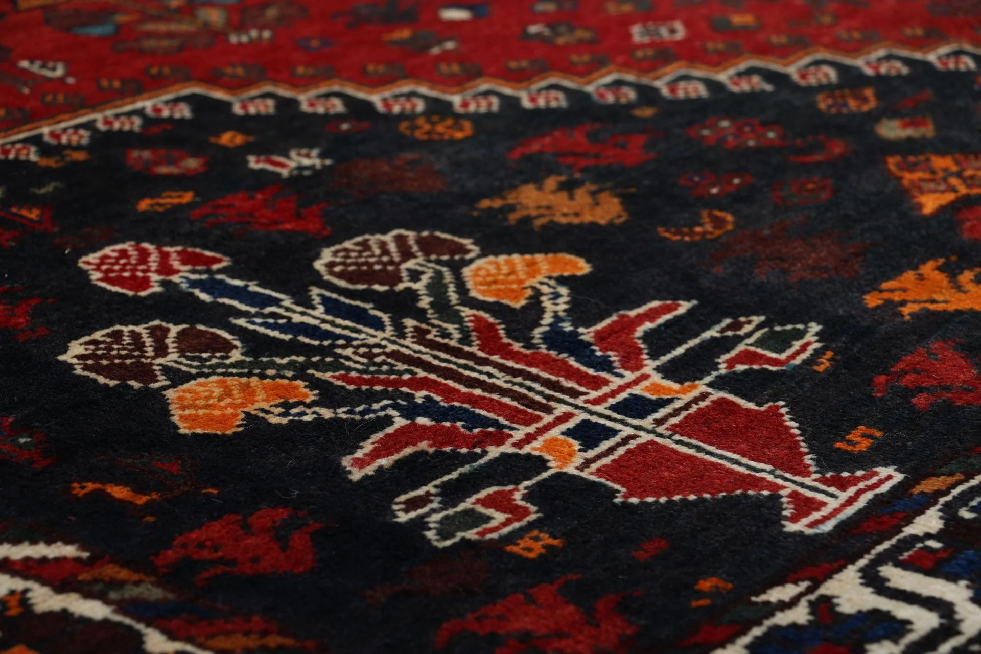 Shiraz Persian Rug — hand-knotted, 210 × 290 cm, Wool
