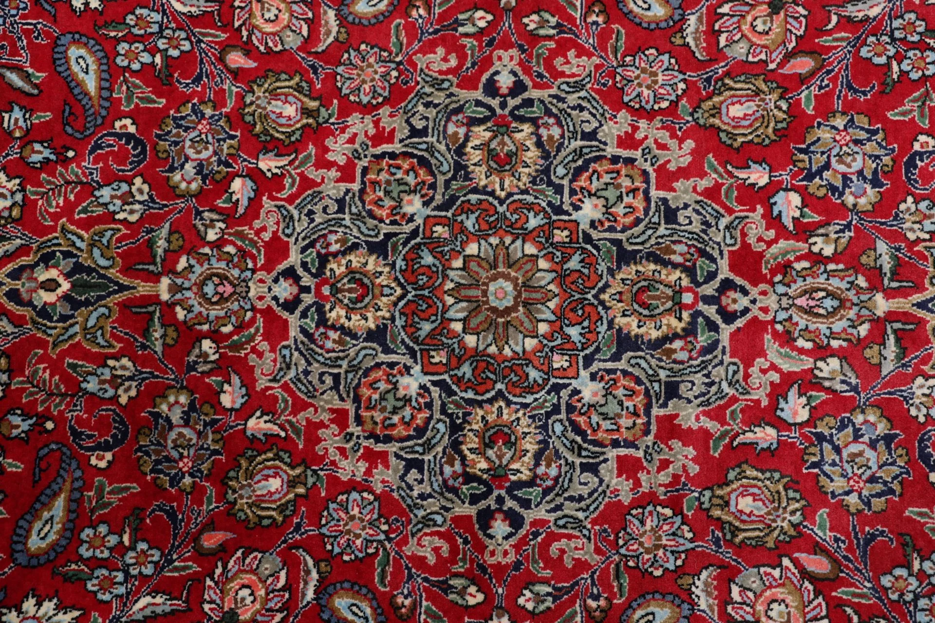 Qom Persian Rug — hand-knotted, 160 × 255 cm, Wool