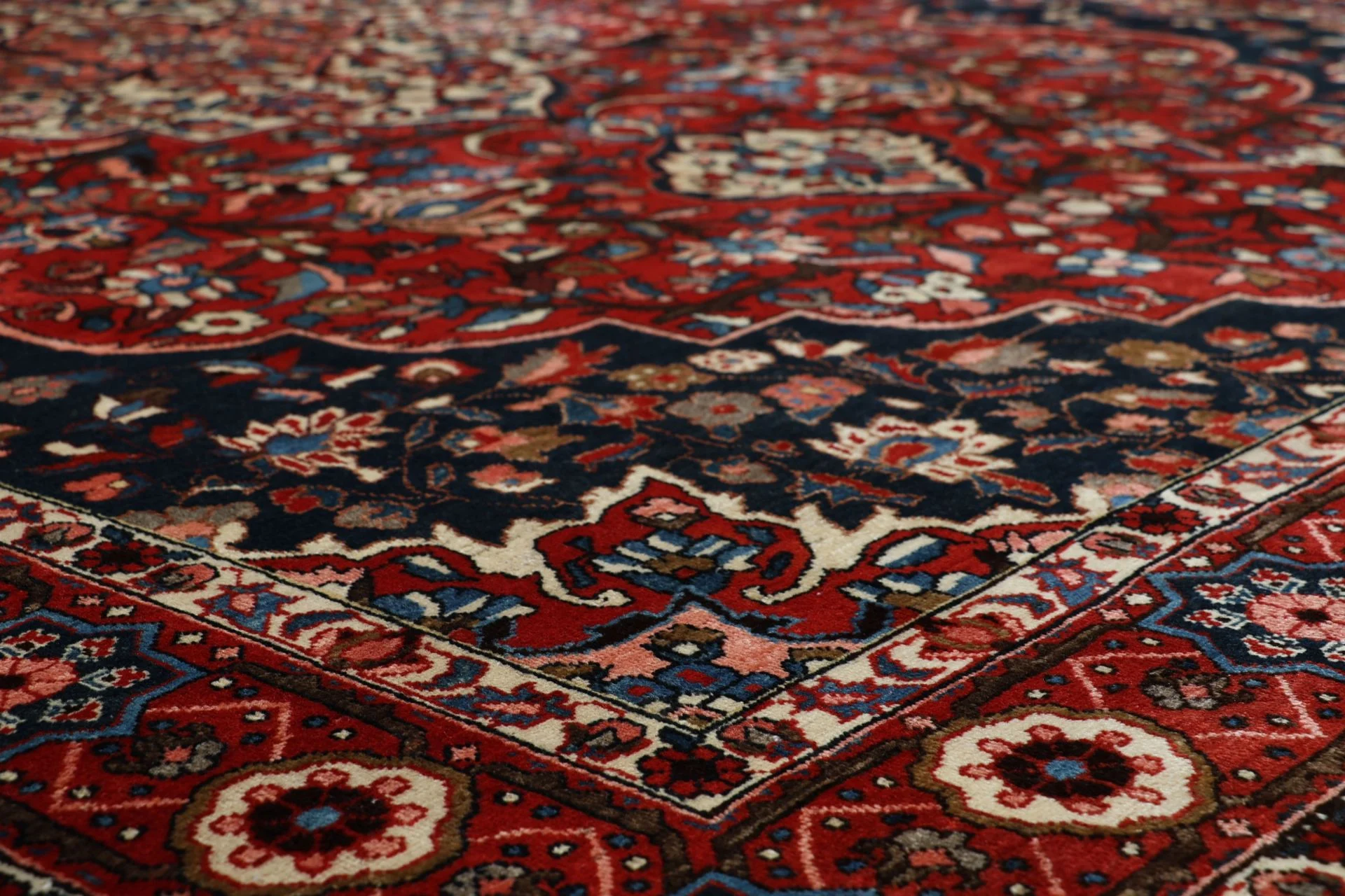 perserteppich-bachtiar-222-x-323-cm-schurwolle-handgeknupft-neu-24 Bakhtiari Persian Rug — hand-knotted, 222 × 323 cm, Wool