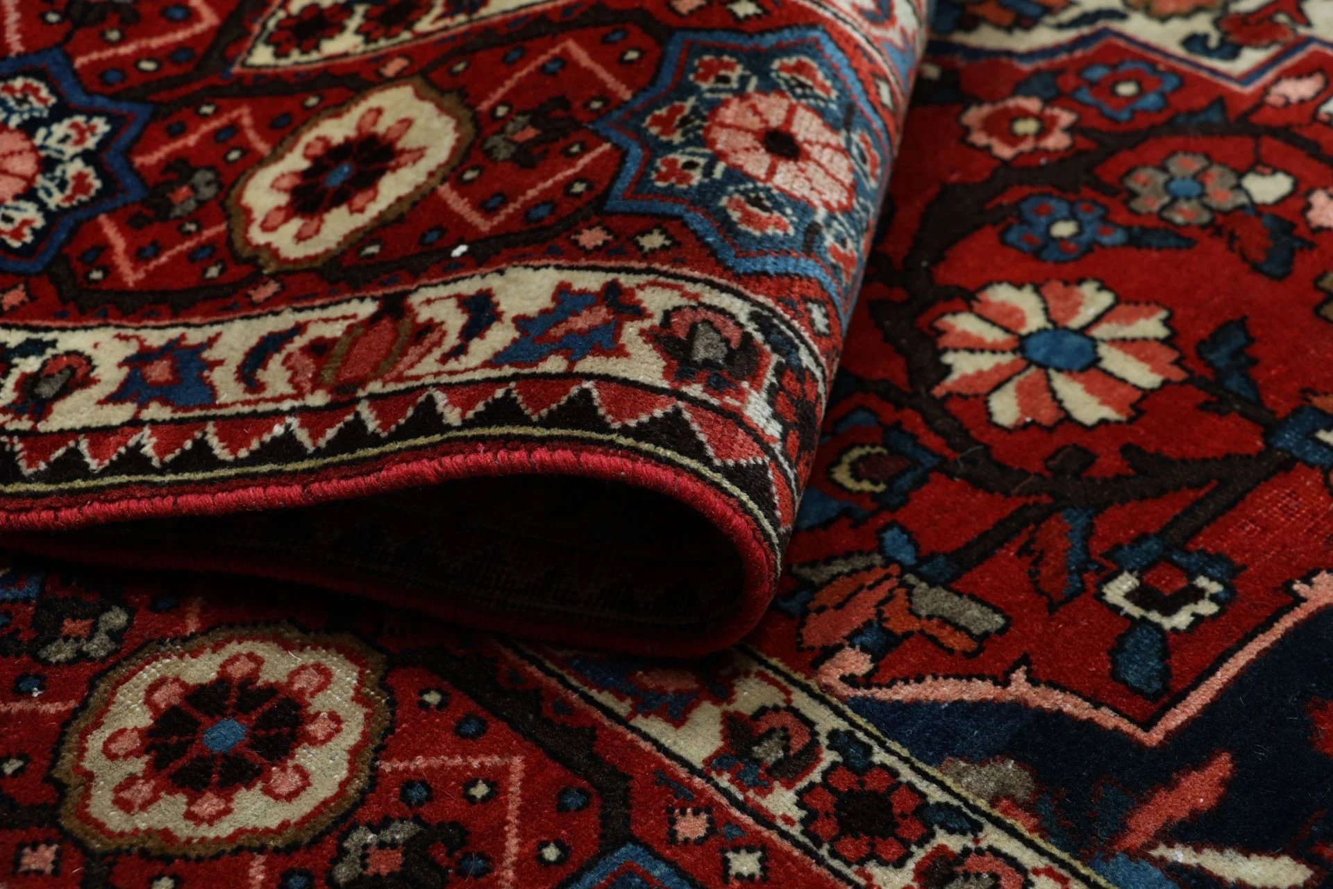 perserteppich-bachtiar-222-x-323-cm-schurwolle-handgeknupft-neu-38 Bakhtiari Persian Rug — hand-knotted, 222 × 323 cm, Wool