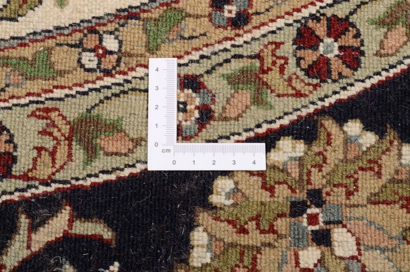 Hand-Knotted Wool Isfahan Indian Rug, 247 × 247 cm