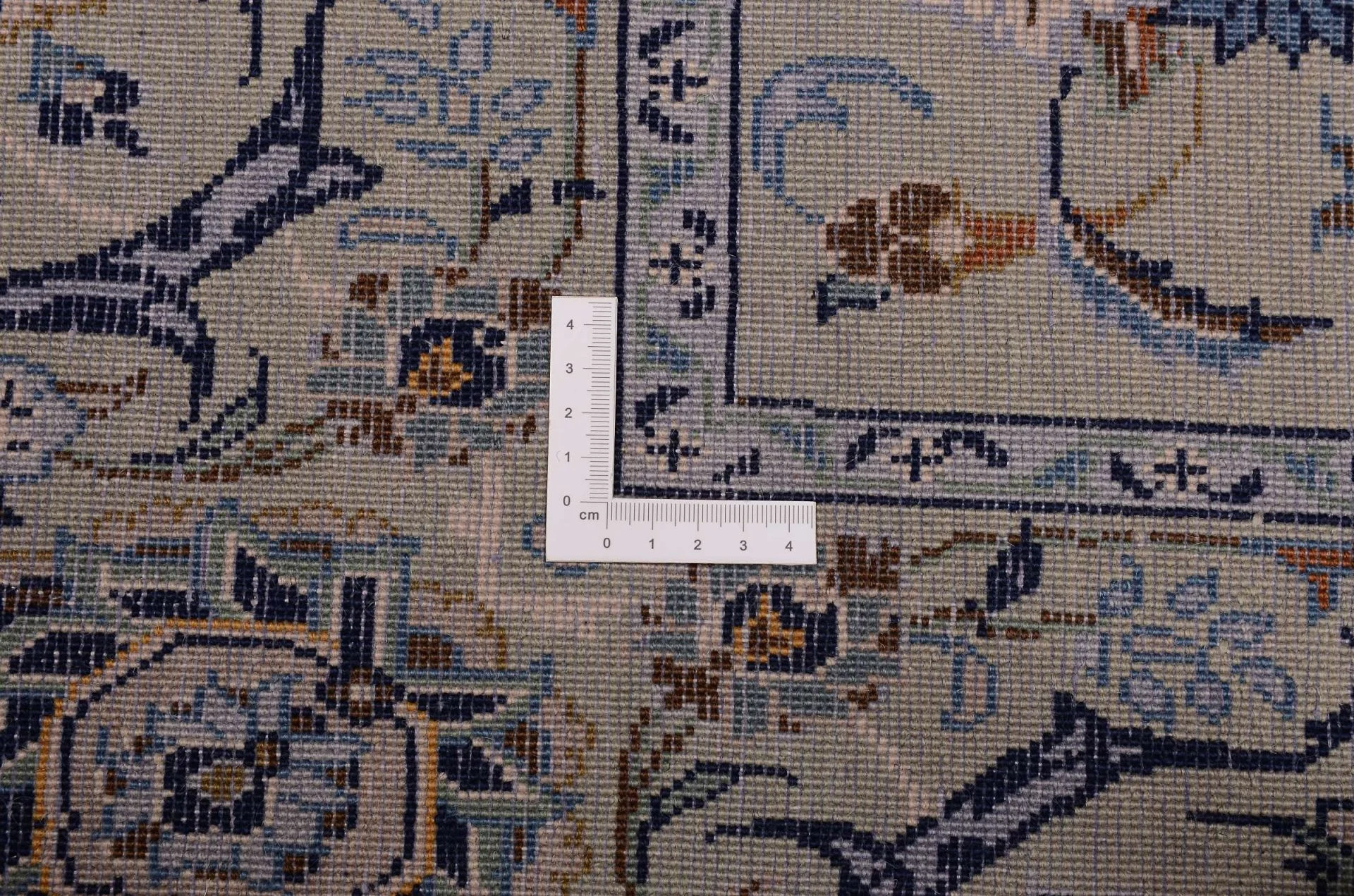 Kashan Persian Rug 209 × 337 cm, Wool, hand-knotted