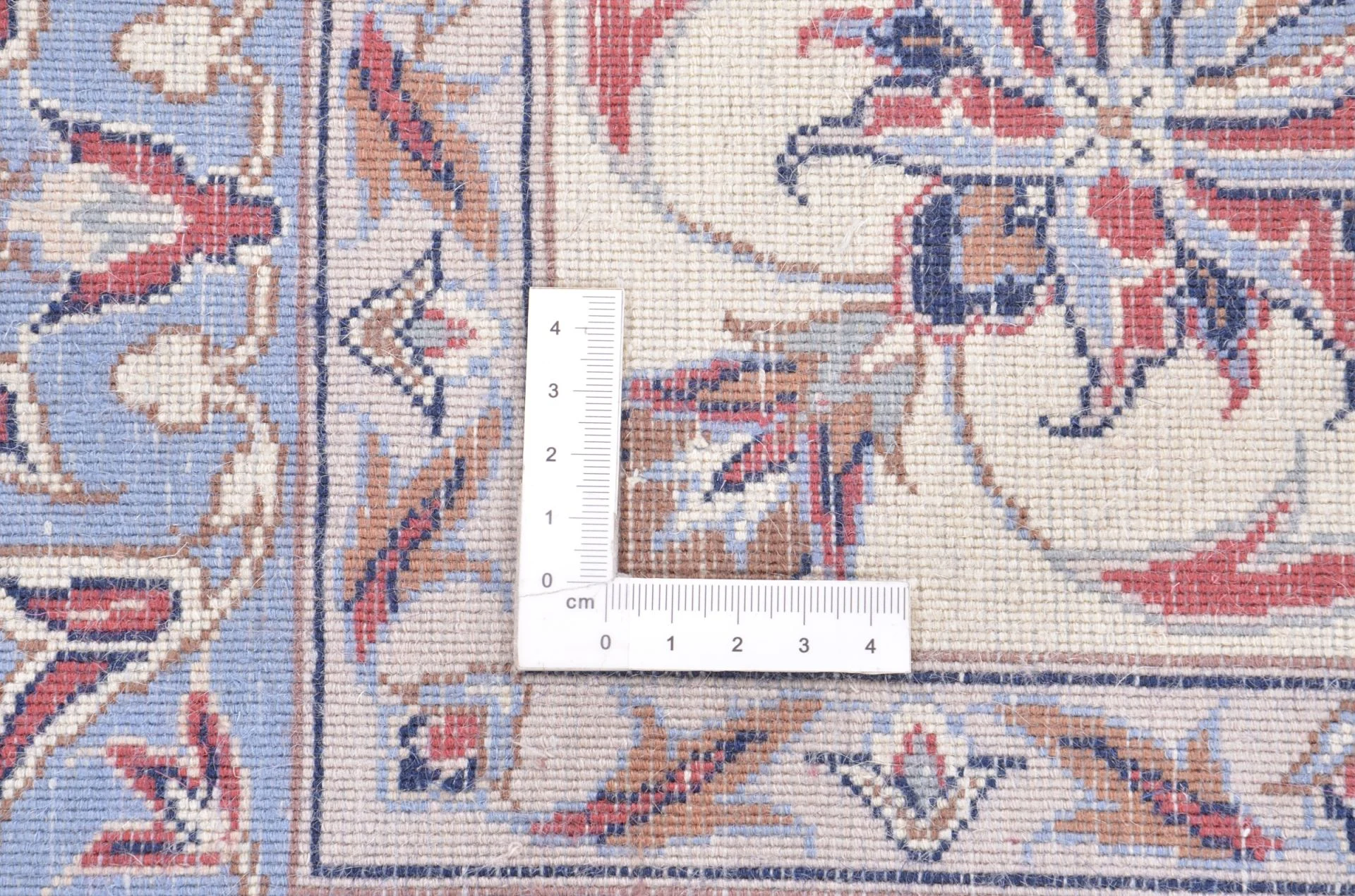 Hand-Knotted Wool Isfahan Chinese Rug, 246 × 340 cm