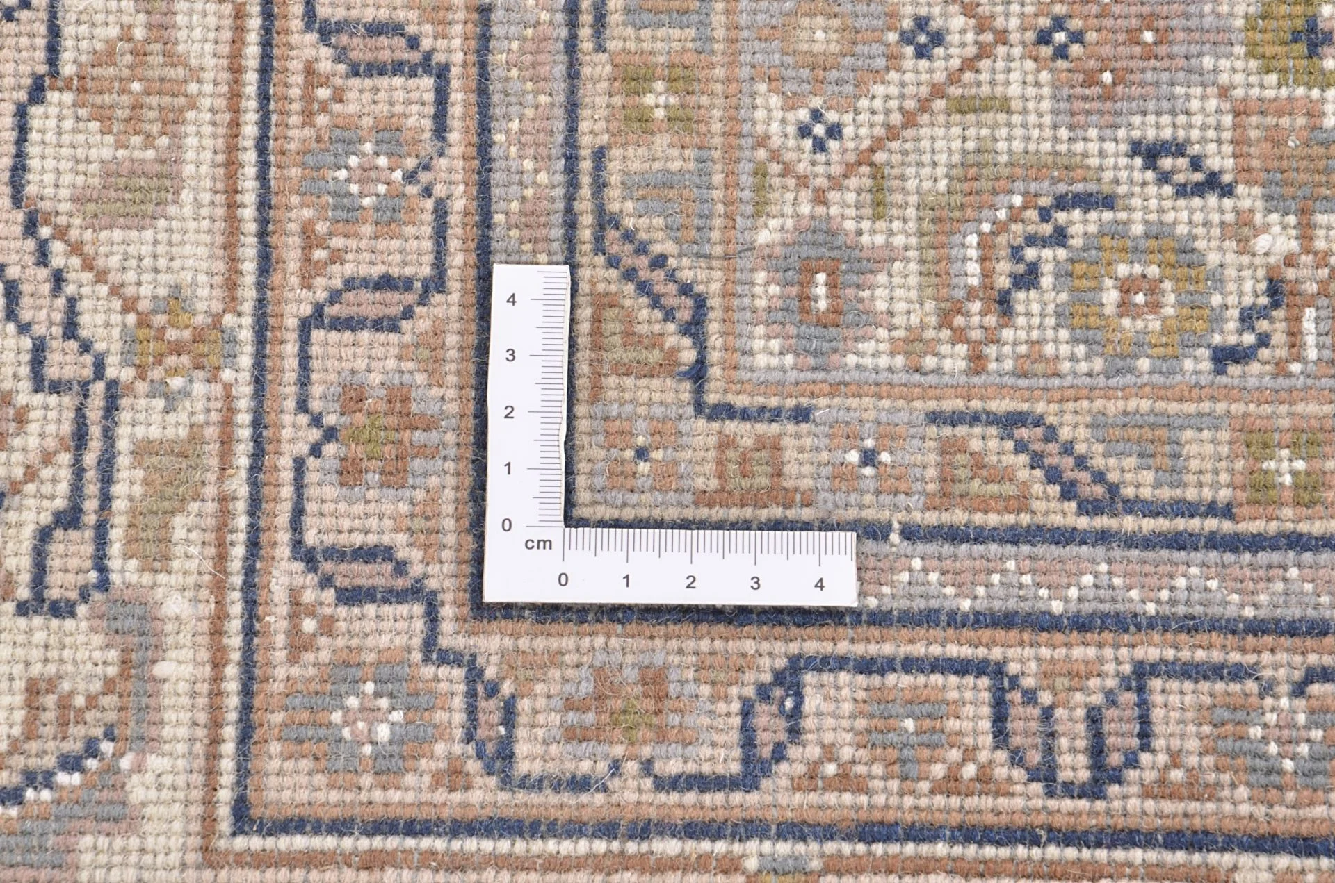 Tabriz Indian Rug — hand-knotted, 203 × 300 cm, Wool