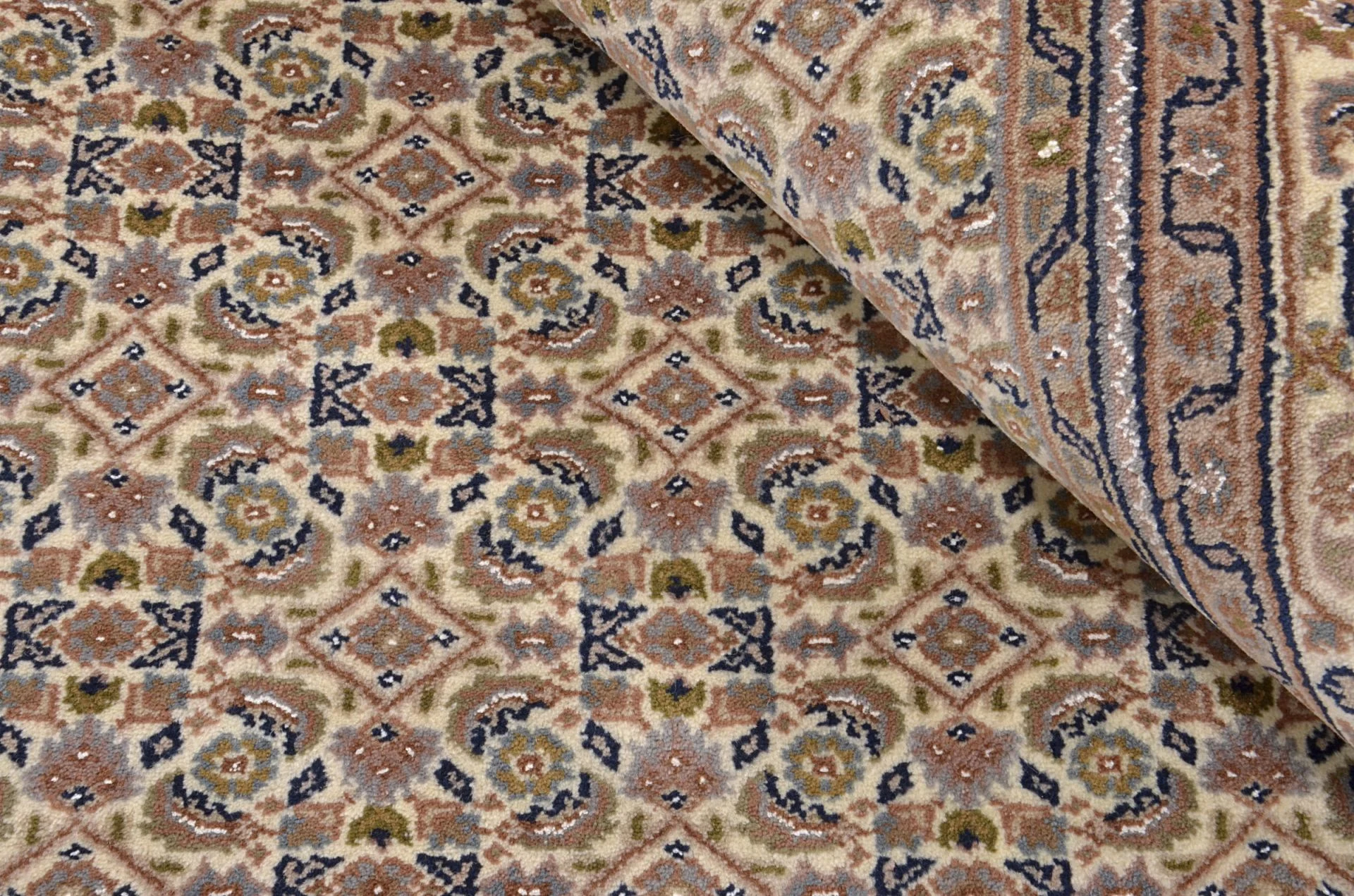 Tabriz Indian Rug — hand-knotted, 203 × 300 cm, Wool