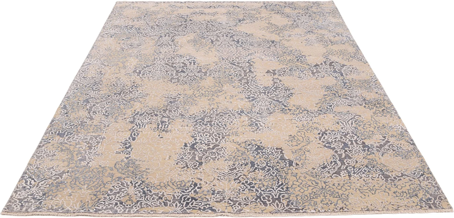 Indian Rug — hand-knotted, 236 × 308 cm, Wool