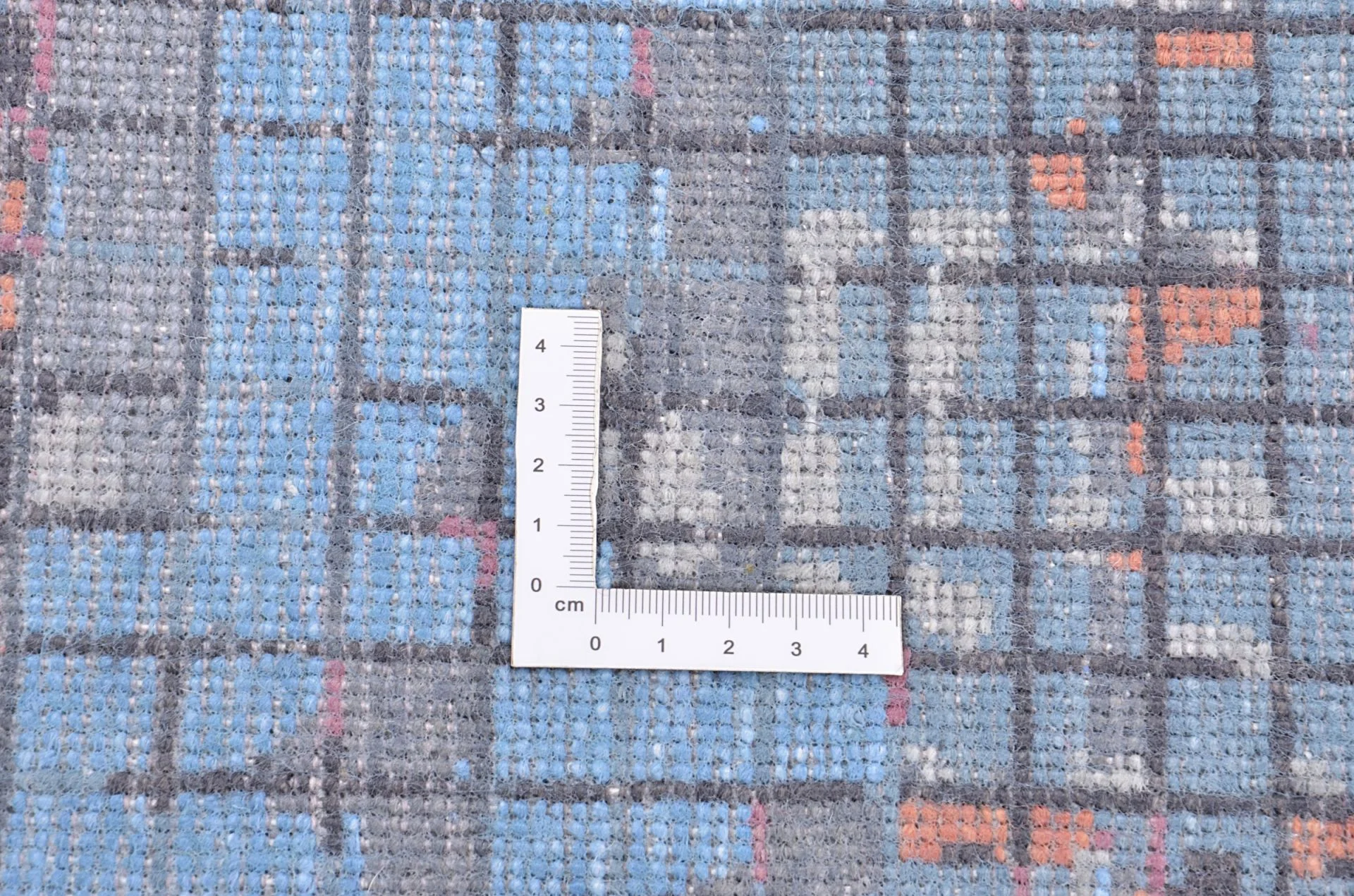 Indian Rug 199 × 304 cm, Wool, hand-knotted