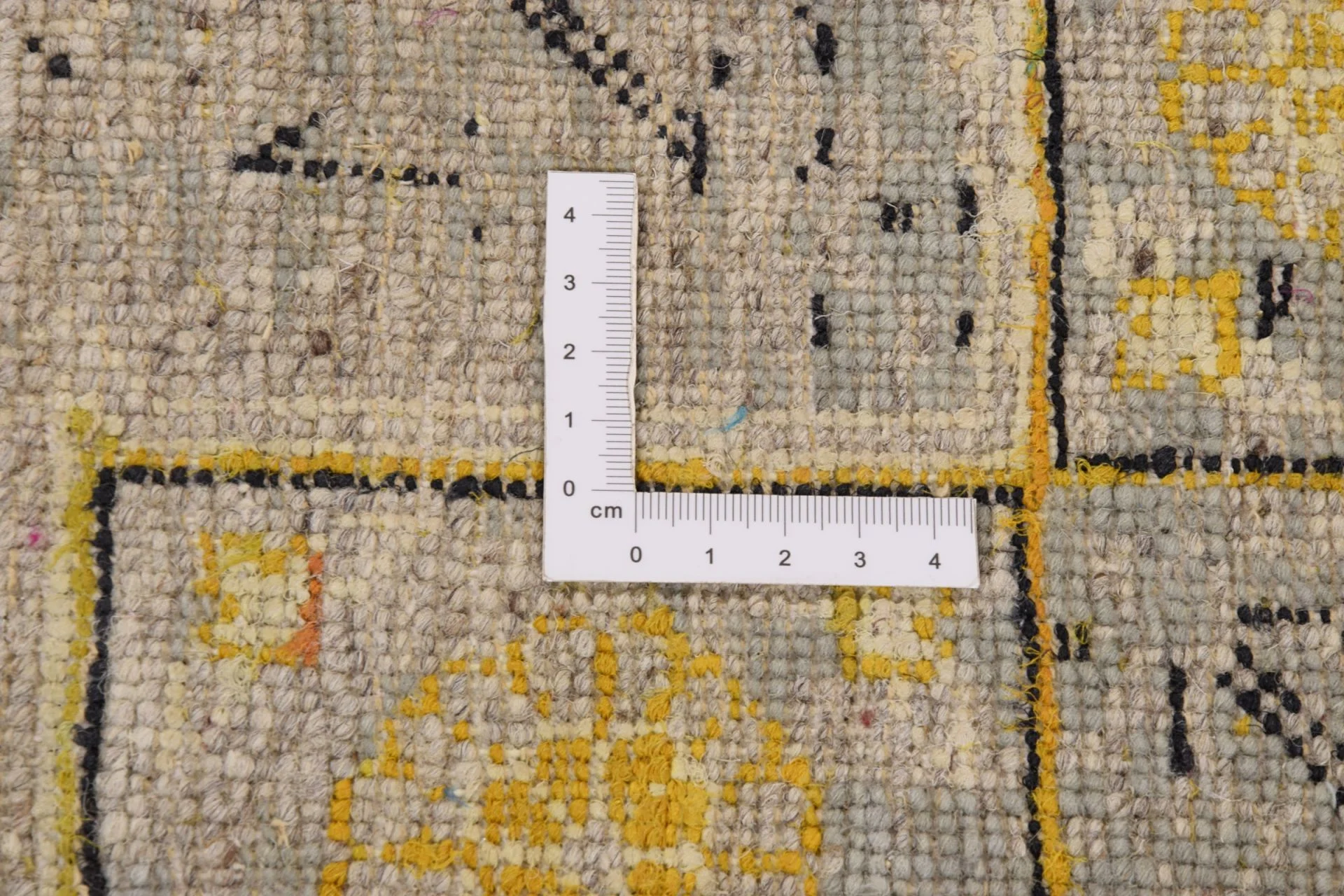 Indian Rug 245 × 297 cm, hand-knotted