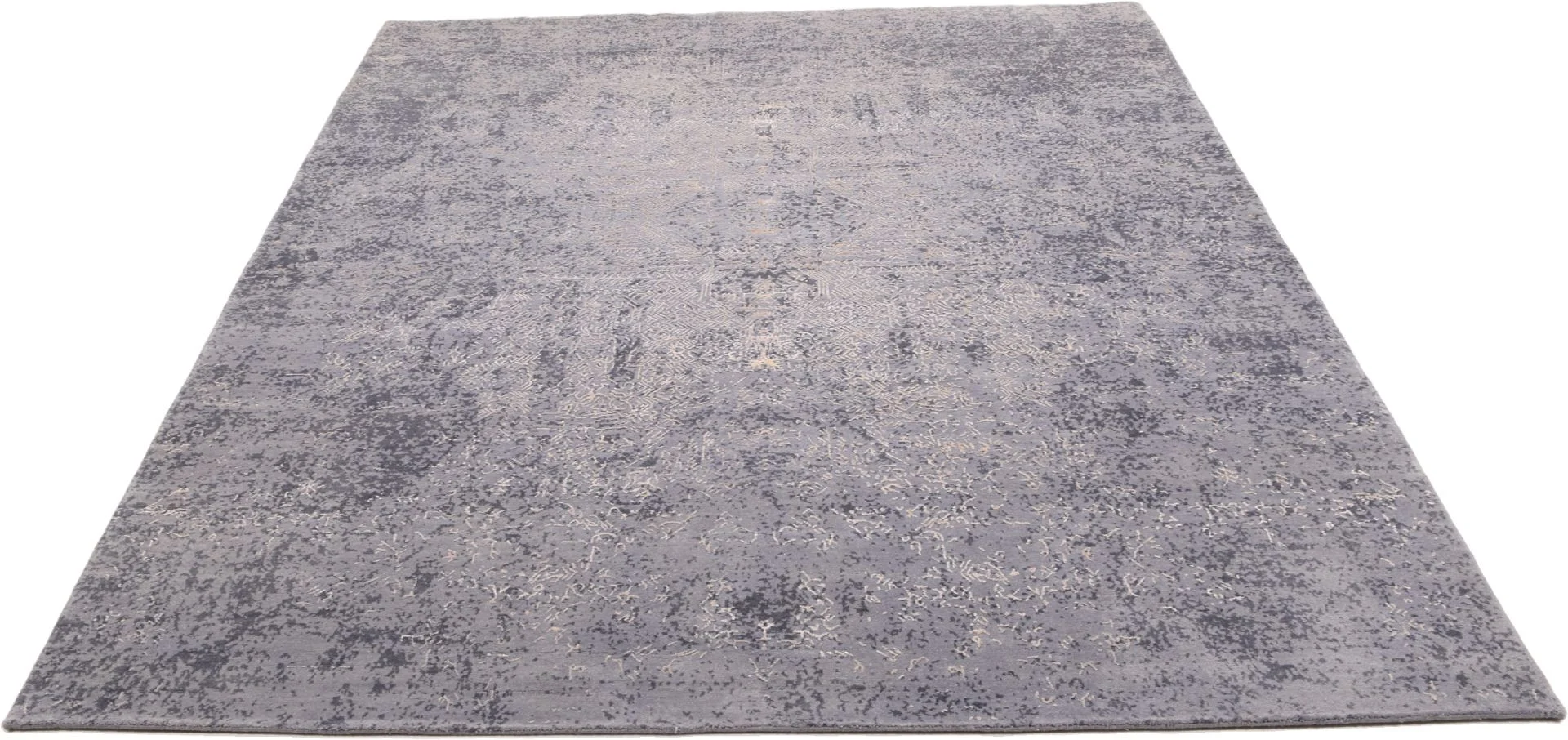 Tabriz Indian Rug — hand-knotted, 246 × 306 cm