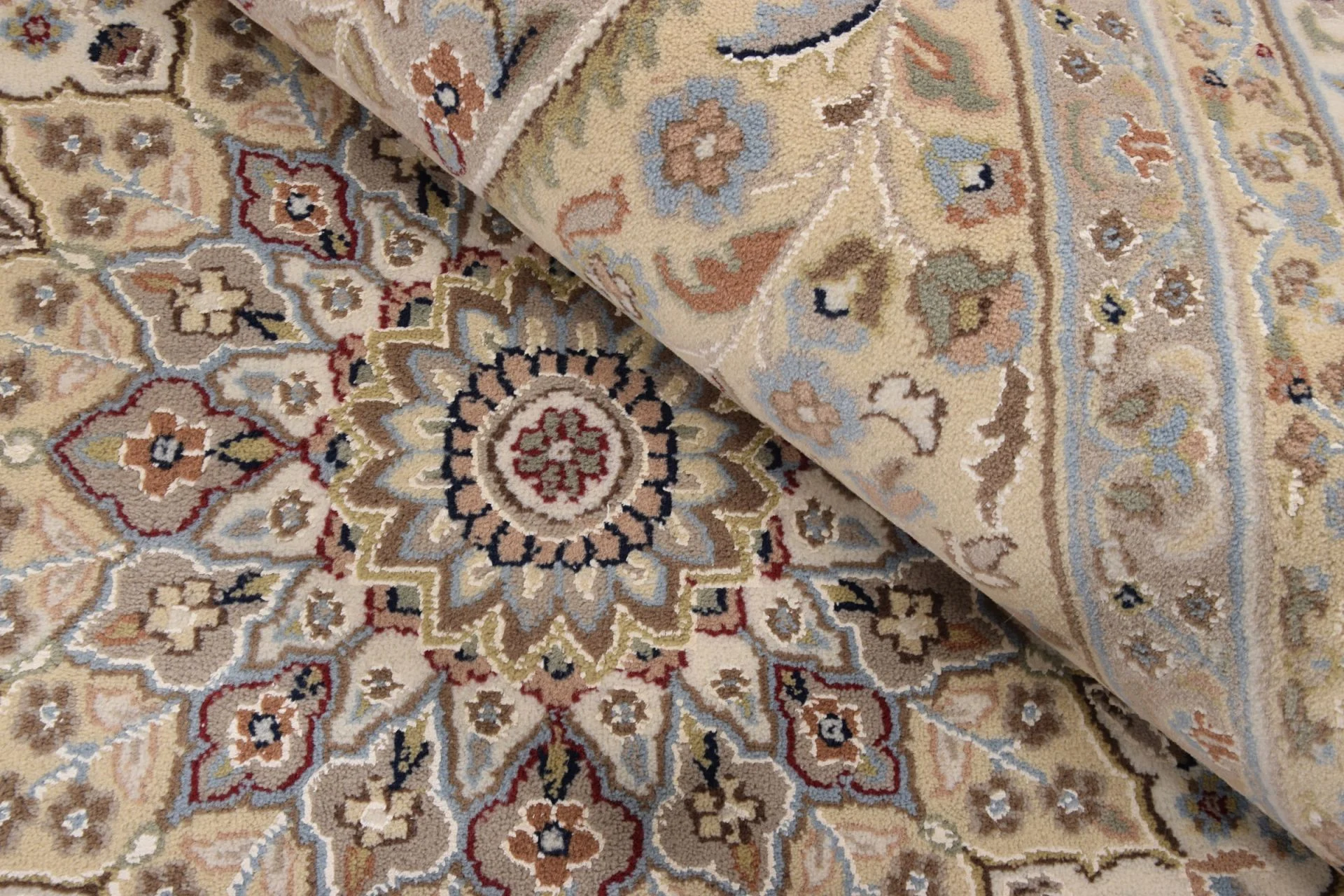 Tabriz Indian Rug — hand-knotted, 243 × 302 cm