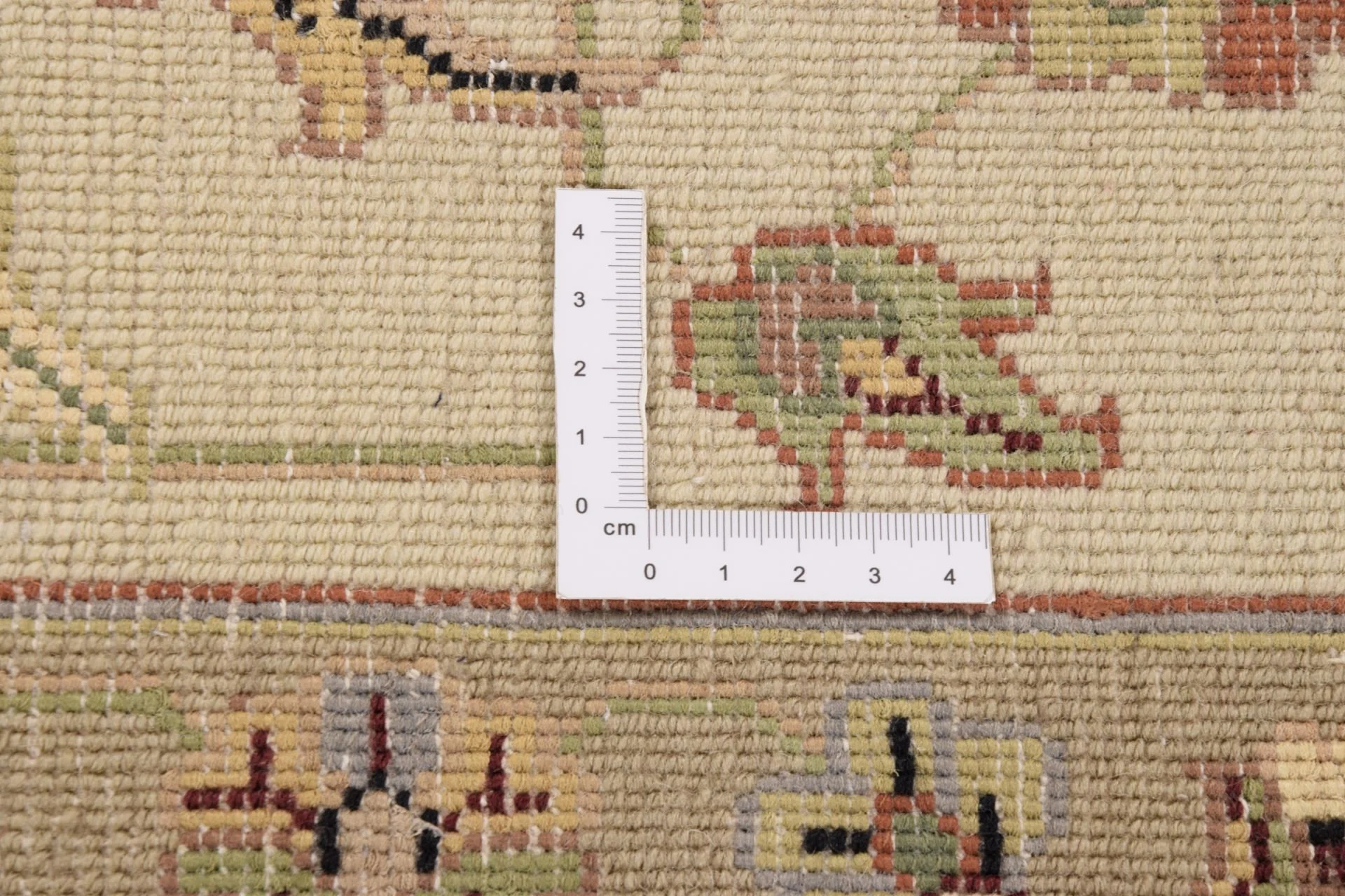 Tabriz Indian Rug — hand-knotted, 243 × 300 cm