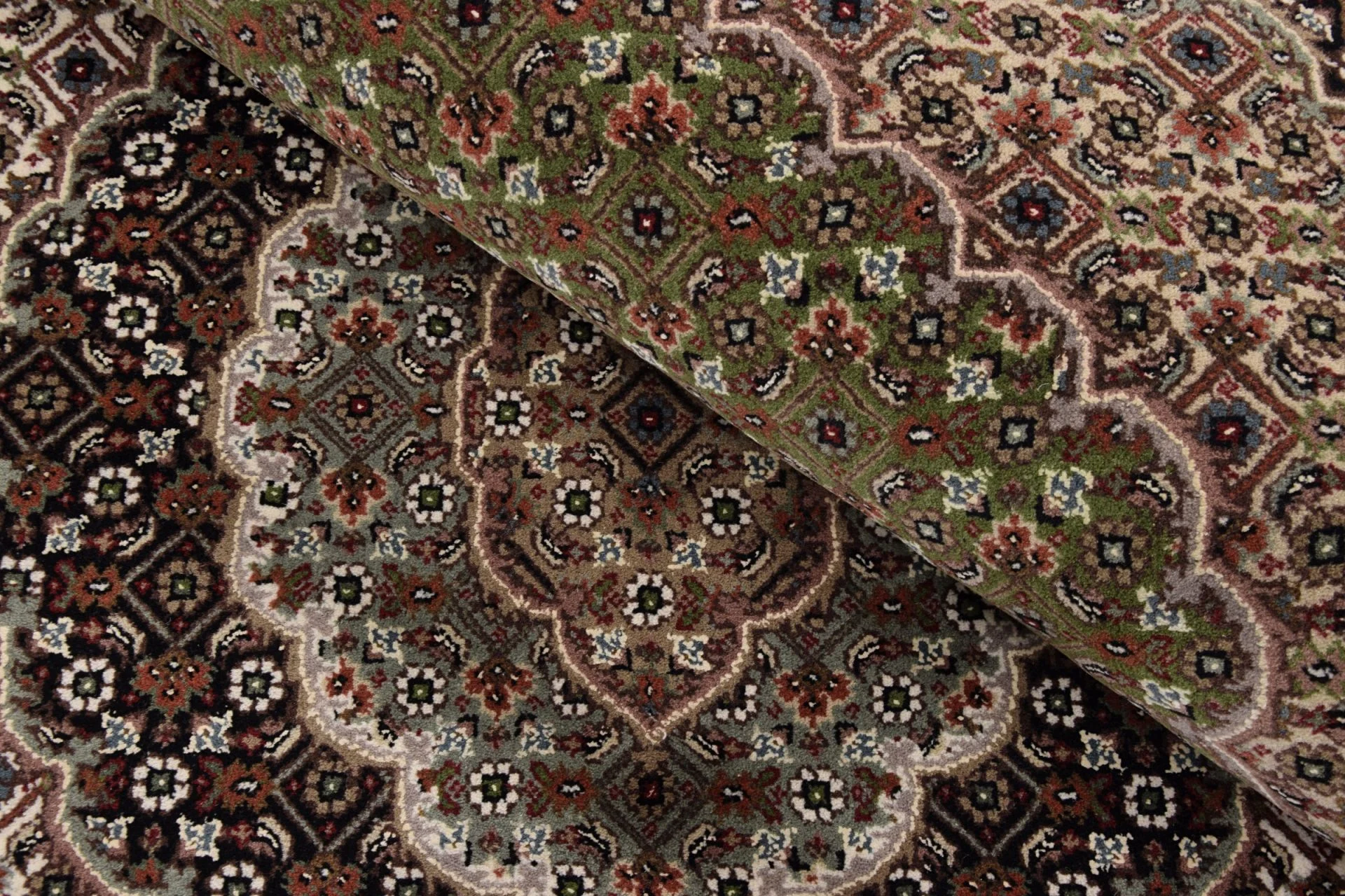 Tabriz Indian Rug — hand-knotted, 200 × 305 cm