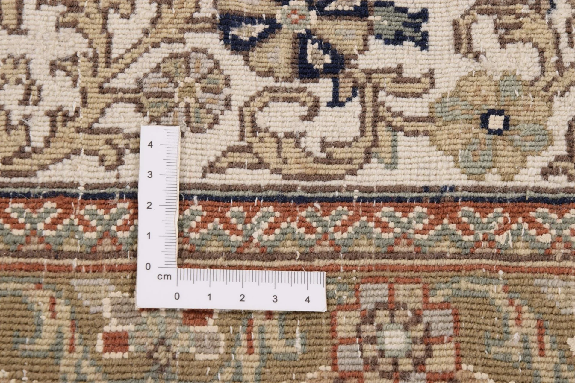 Qom Indian Rug 246 × 353 cm, hand-knotted