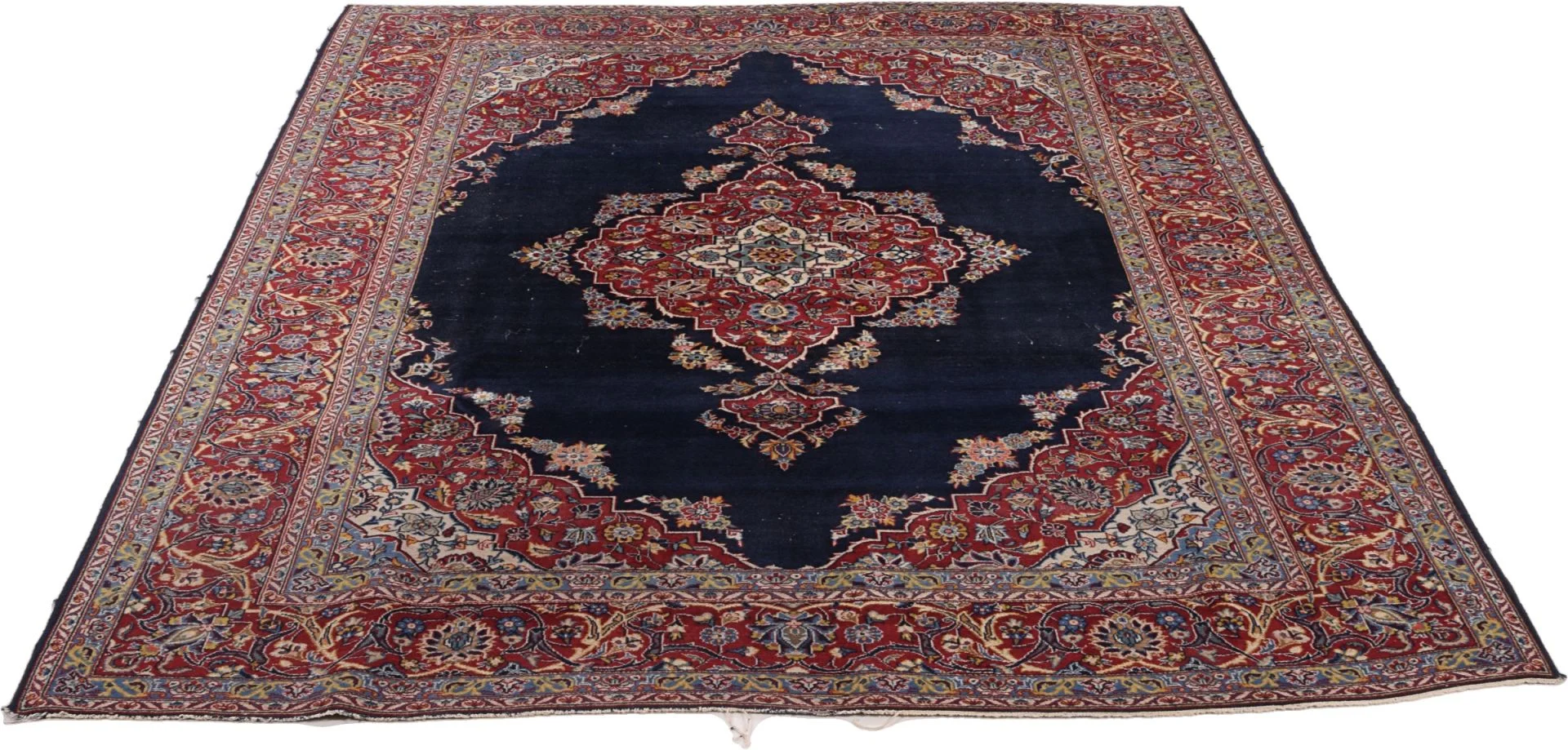 Hand-Knotted Wool Kashan Persian Rug, 226 × 274 cm