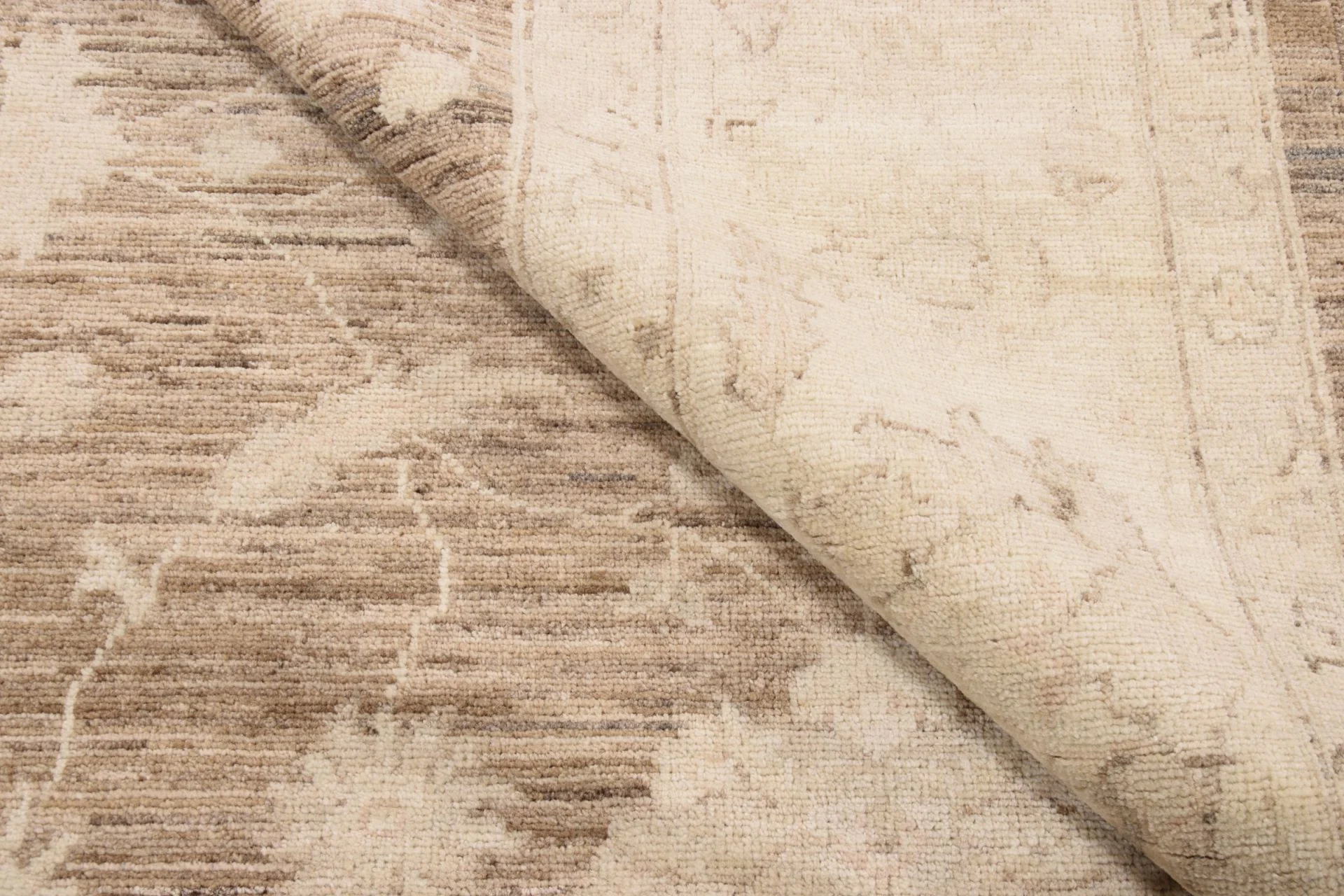 Hand-Knotted Wool Ziegler Pakistani Rug, 270 × 358 cm