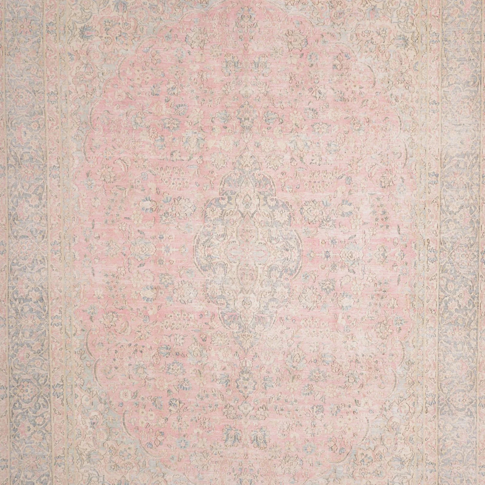 Pakistani Rug — hand-knotted, 284 × 380 cm, Wool