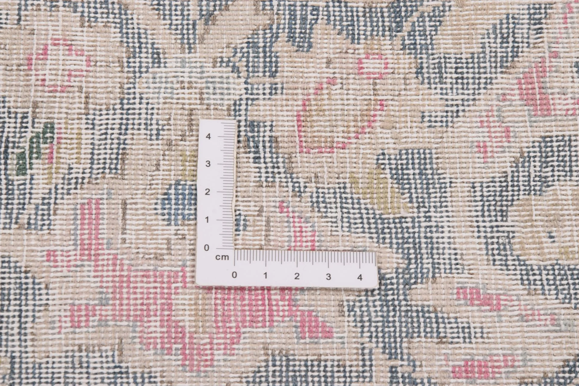 Pakistani Rug — hand-knotted, 284 × 380 cm, Wool