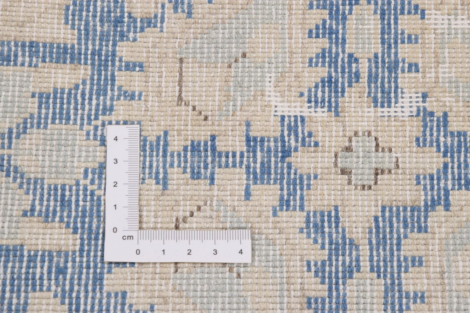Pakistani Rug 290 × 390 cm, Wool, hand-knotted