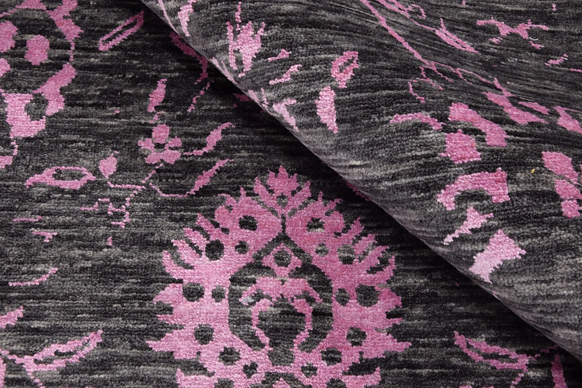 Ziegler Persian Rug — hand-knotted, 247 × 304 cm, Wool