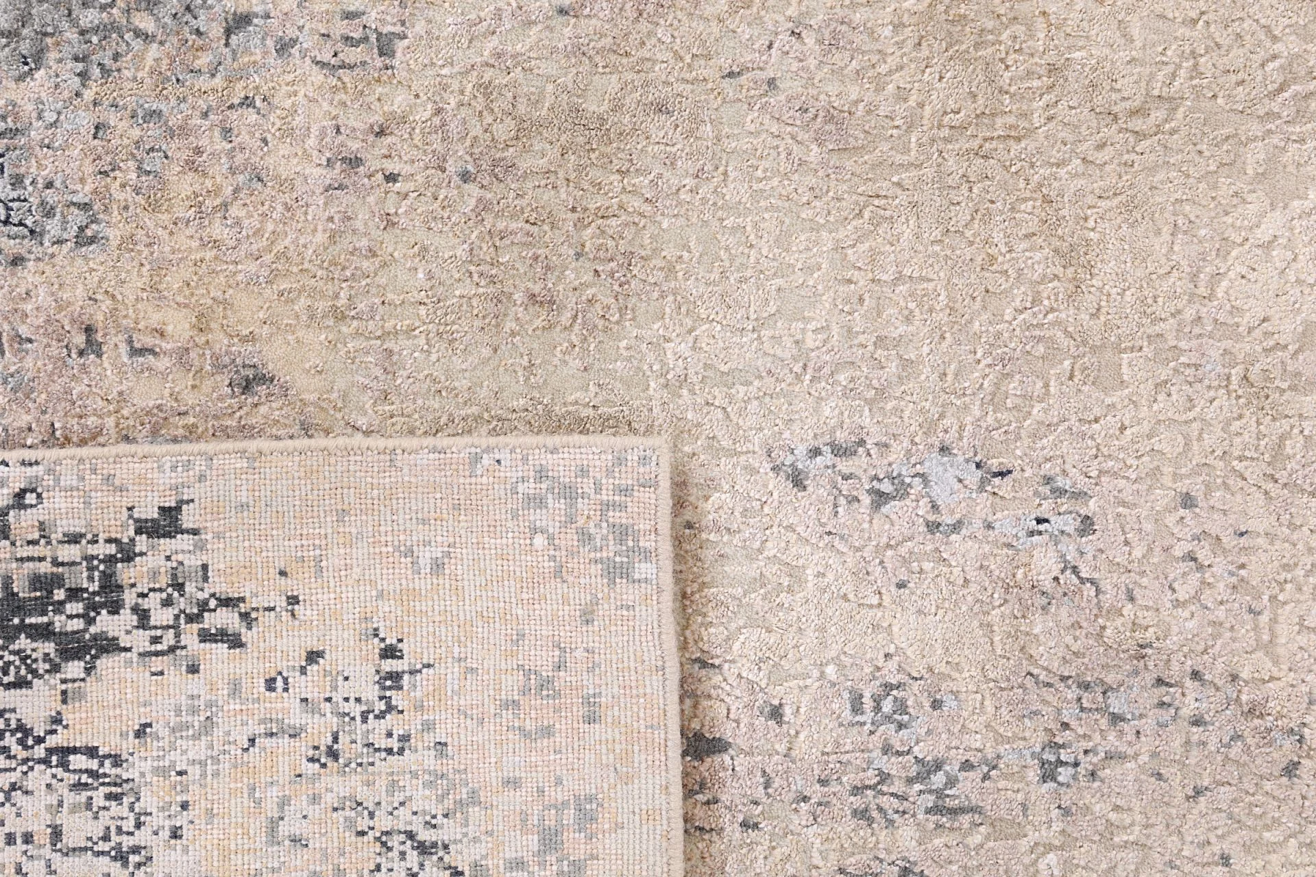 Indian Rug 202 × 304 cm, Wool & Silk, hand-knotted