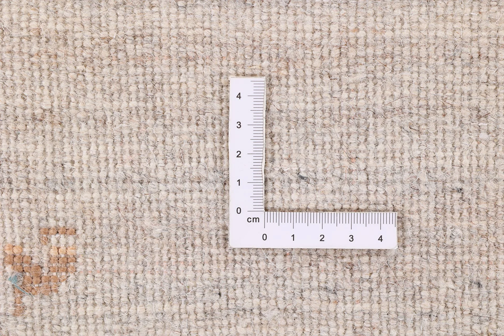 Indian Rug — hand-knotted, 203 × 310 cm, Wool & Silk
