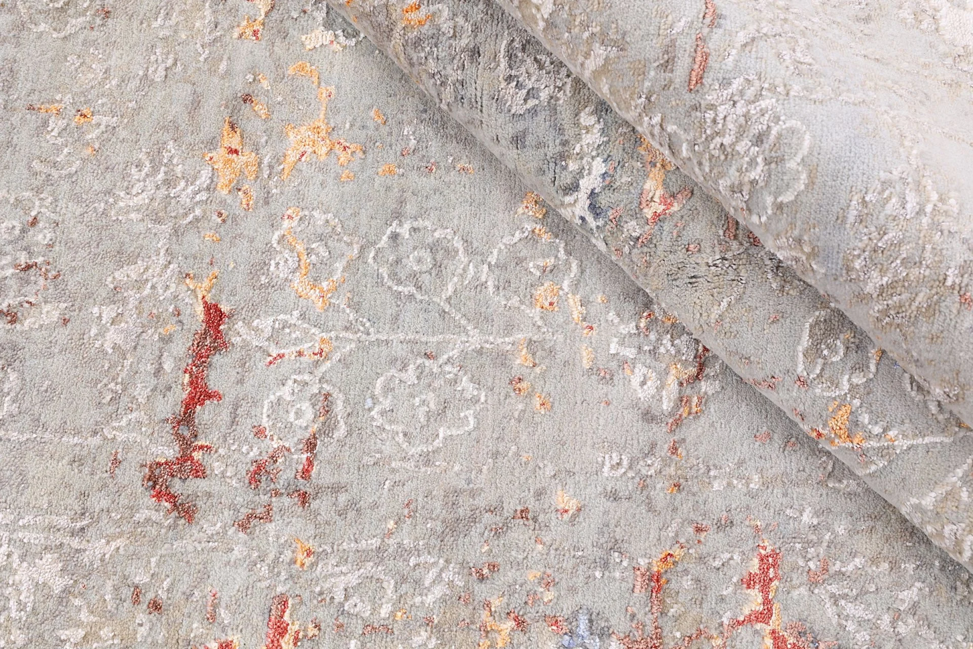 Indian Rug — hand-knotted, 169 × 239 cm, Wool & Silk