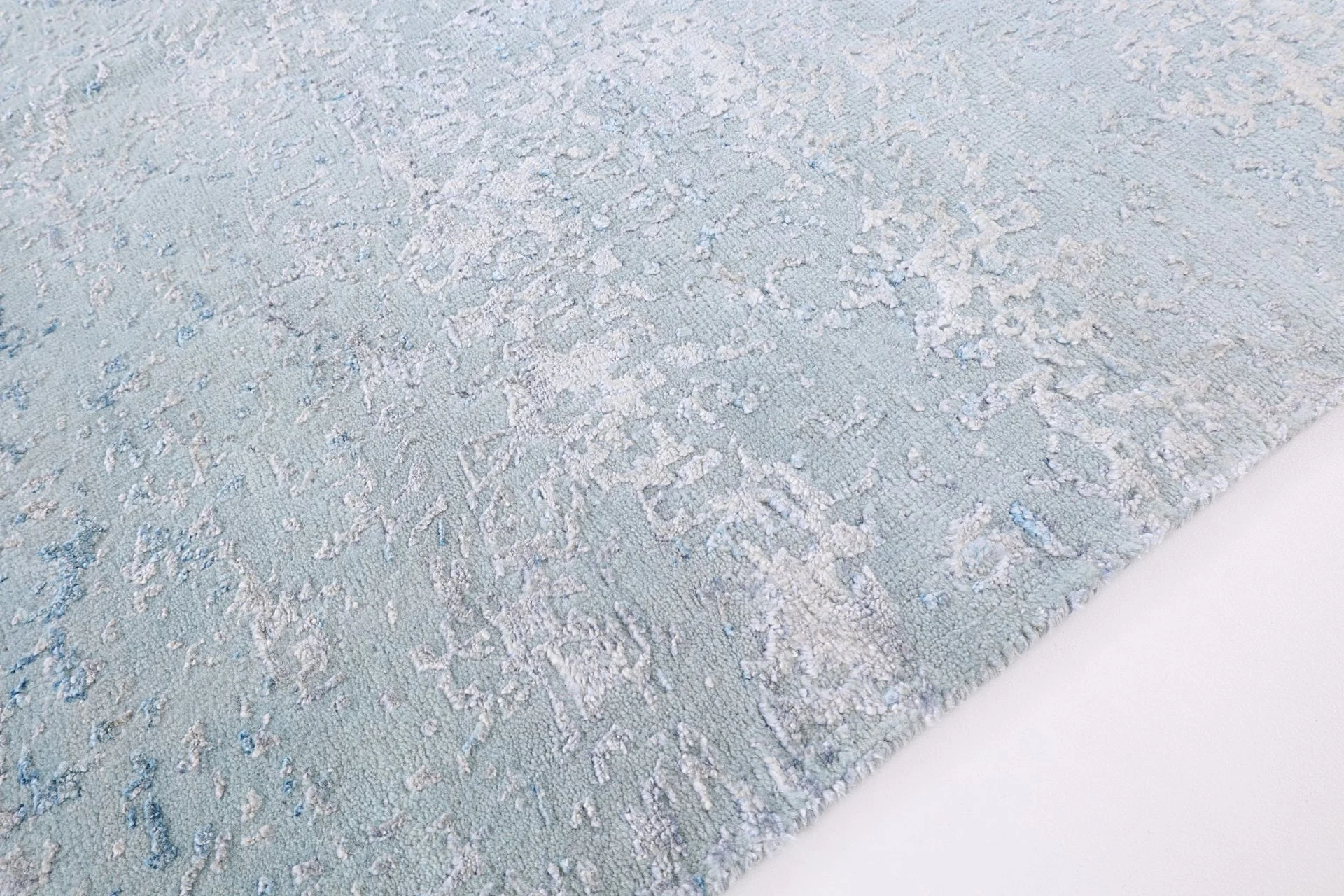 Hand-Knotted Wool & Silk Indian Rug, 251 × 350 cm