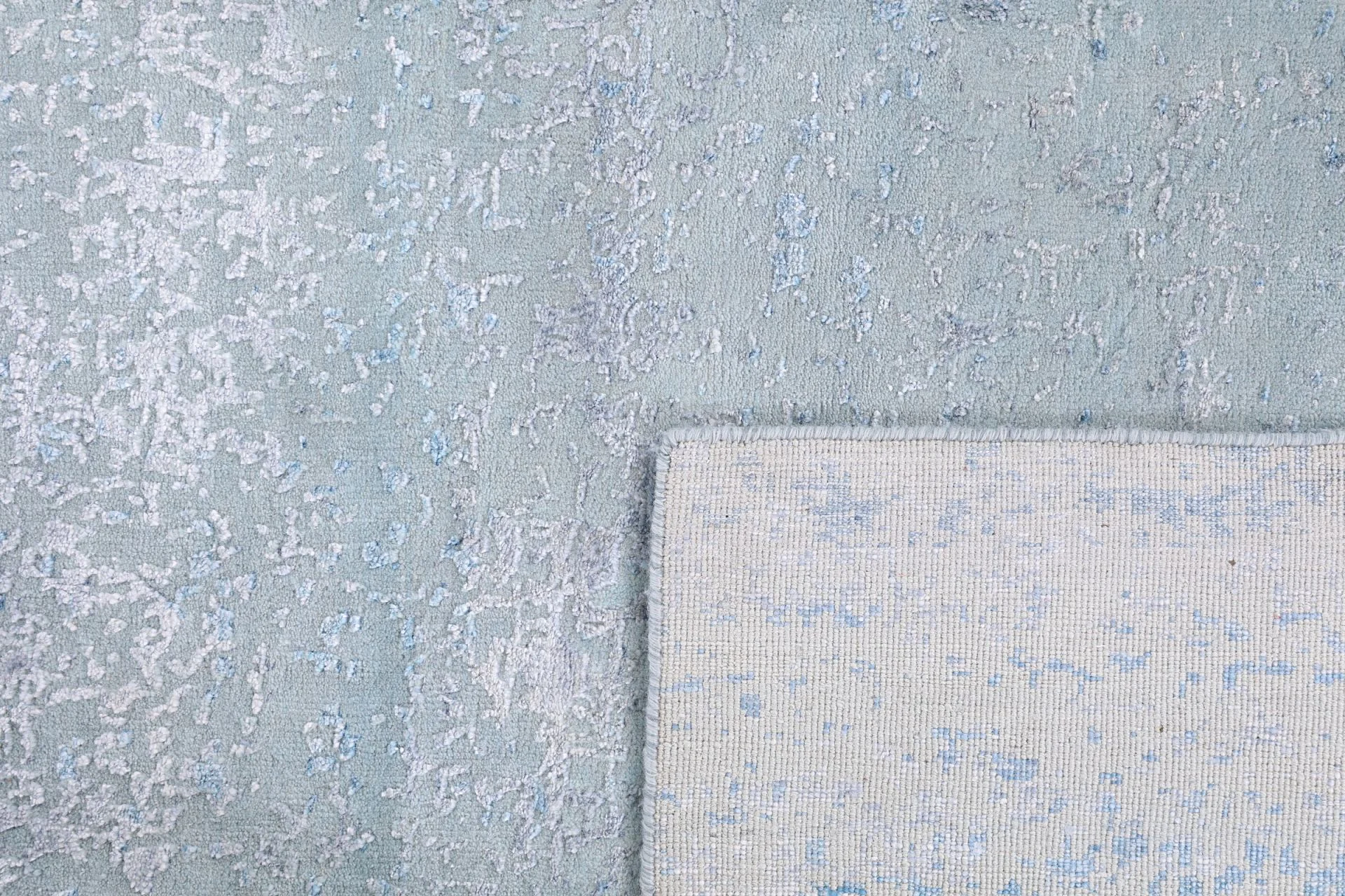 Hand-Knotted Wool & Silk Indian Rug, 251 × 350 cm