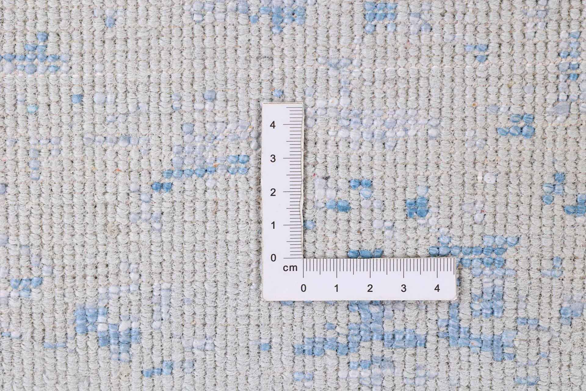 Hand-Knotted Wool & Silk Indian Rug, 251 × 350 cm