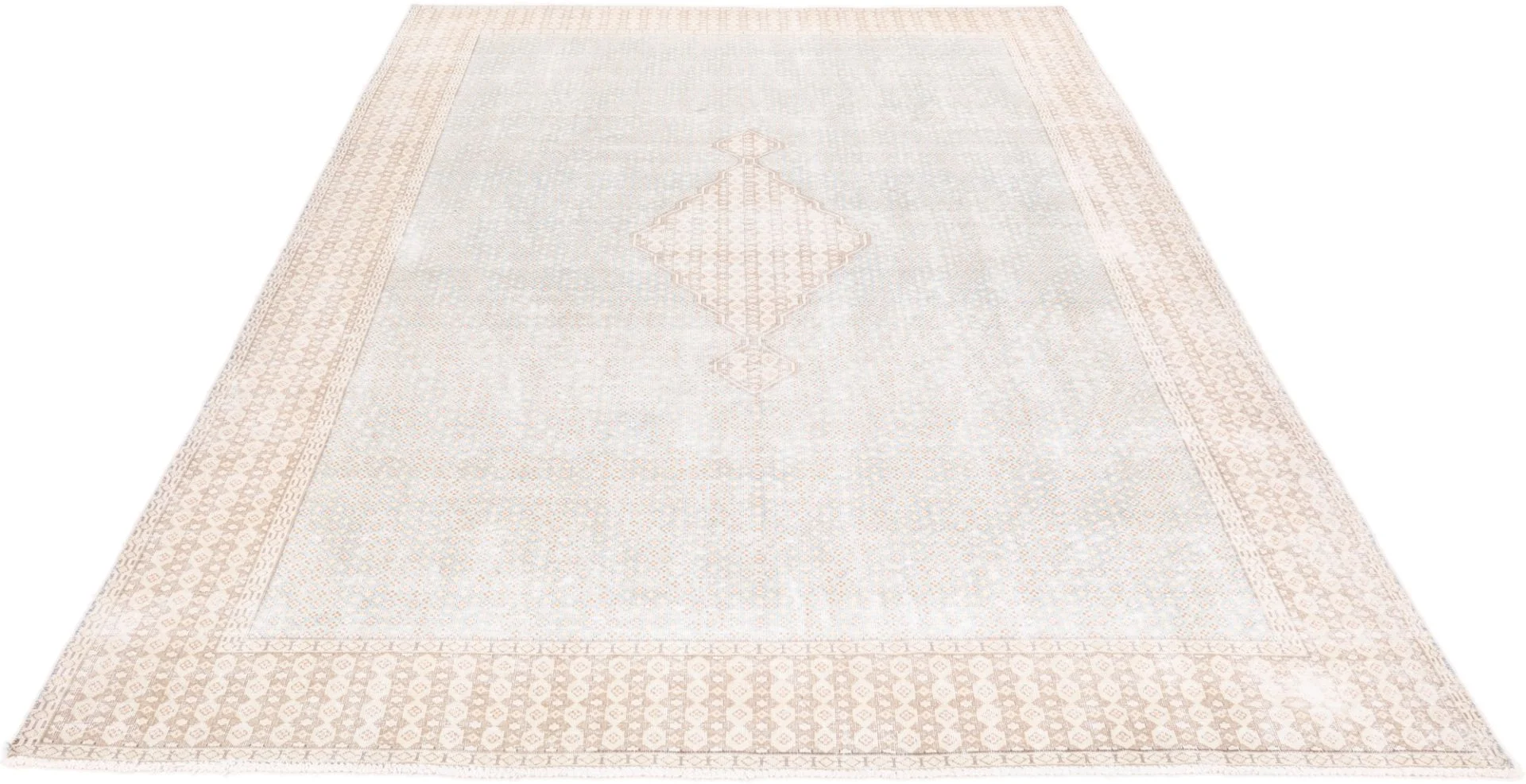 Hand-Knotted Wool Persian Rug, 229 × 320 cm
