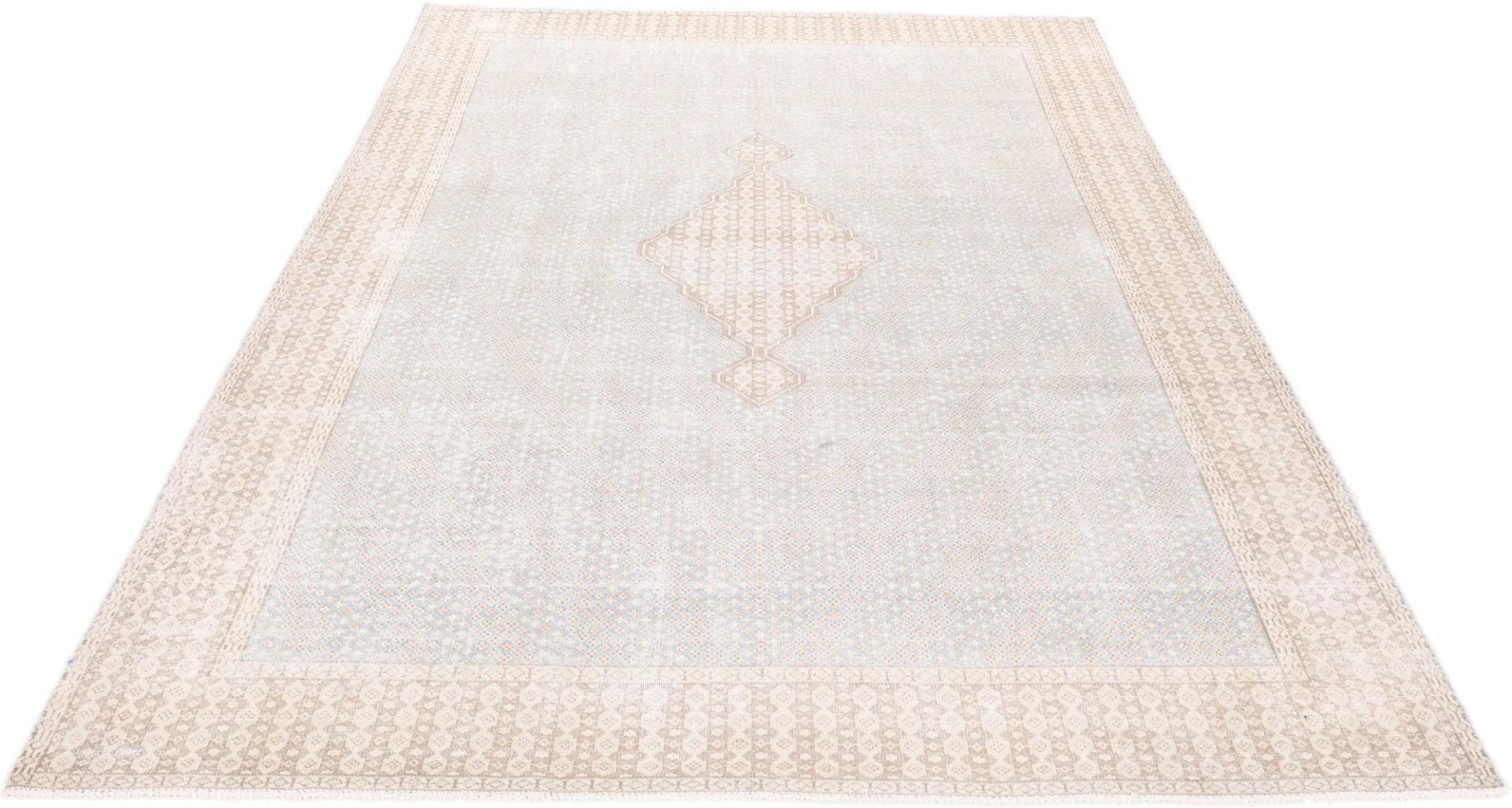Hand-Knotted Wool Persian Rug, 229 × 320 cm
