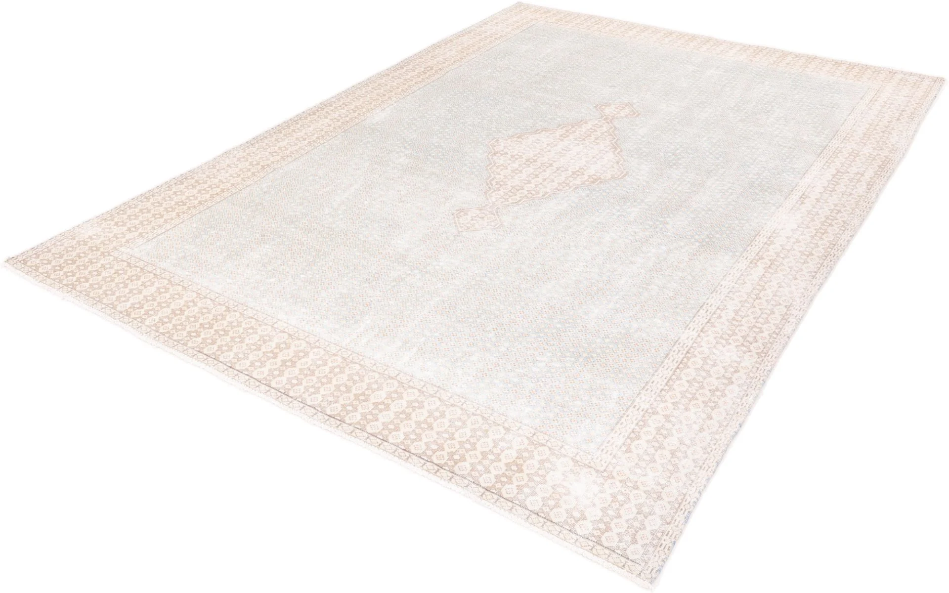 Hand-Knotted Wool Persian Rug, 229 × 320 cm