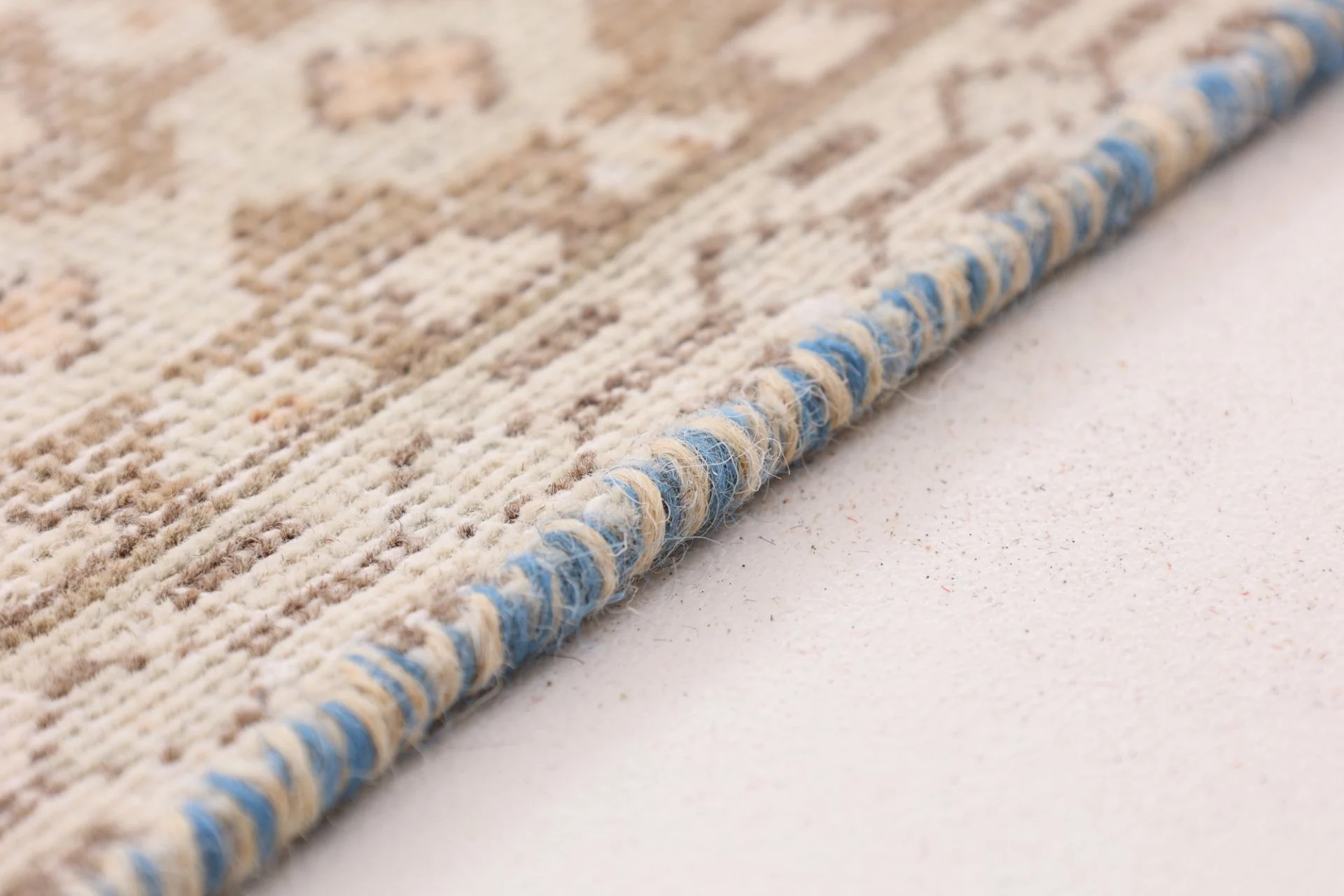 Hand-Knotted Wool Persian Rug, 229 × 320 cm