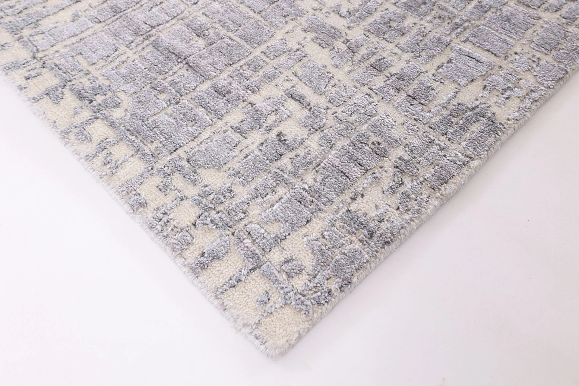 Hand-Knotted Wool Indian Rug, 244 × 317 cm