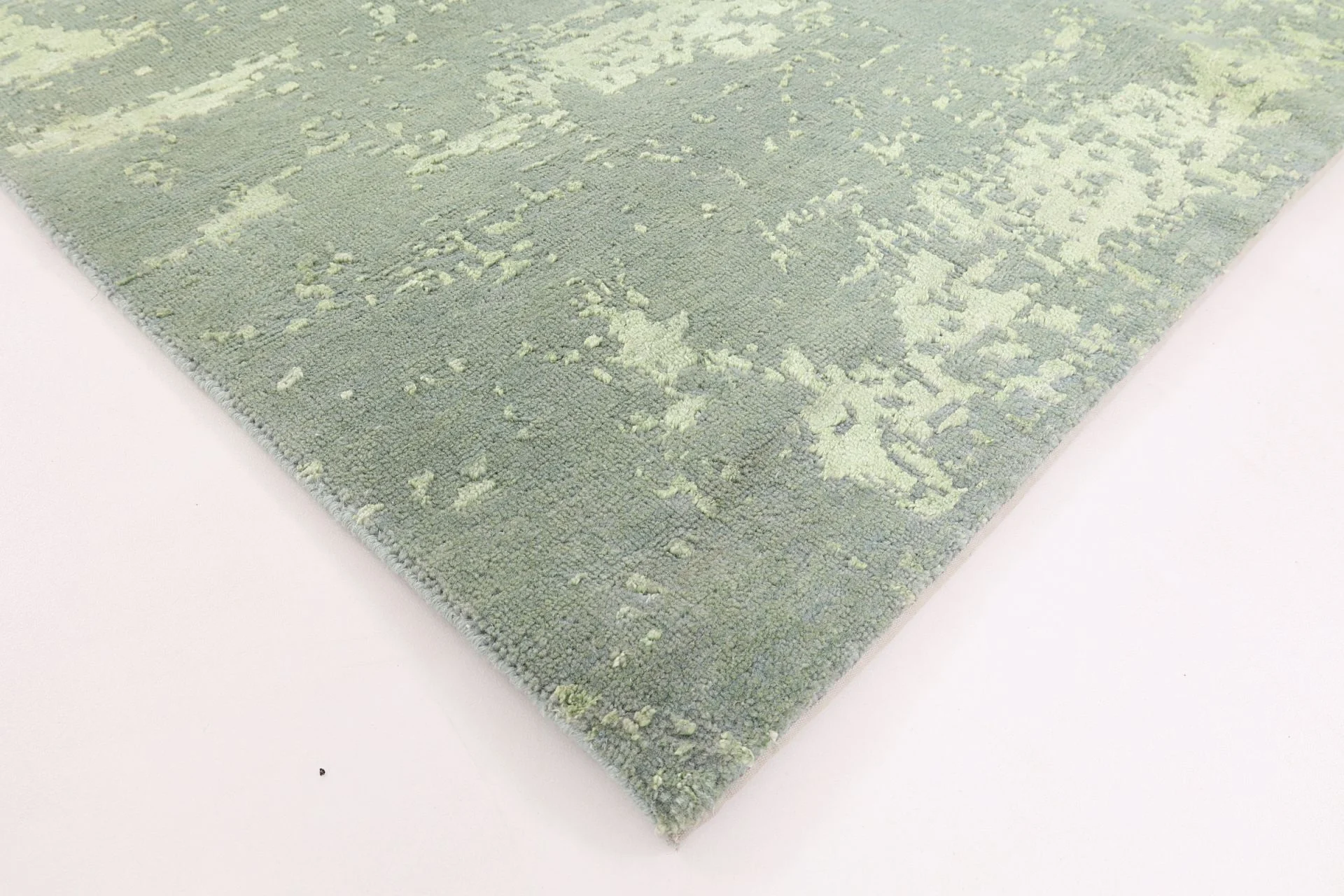 Hand-Knotted Wool & Silk Indian Rug, 167 × 241 cm