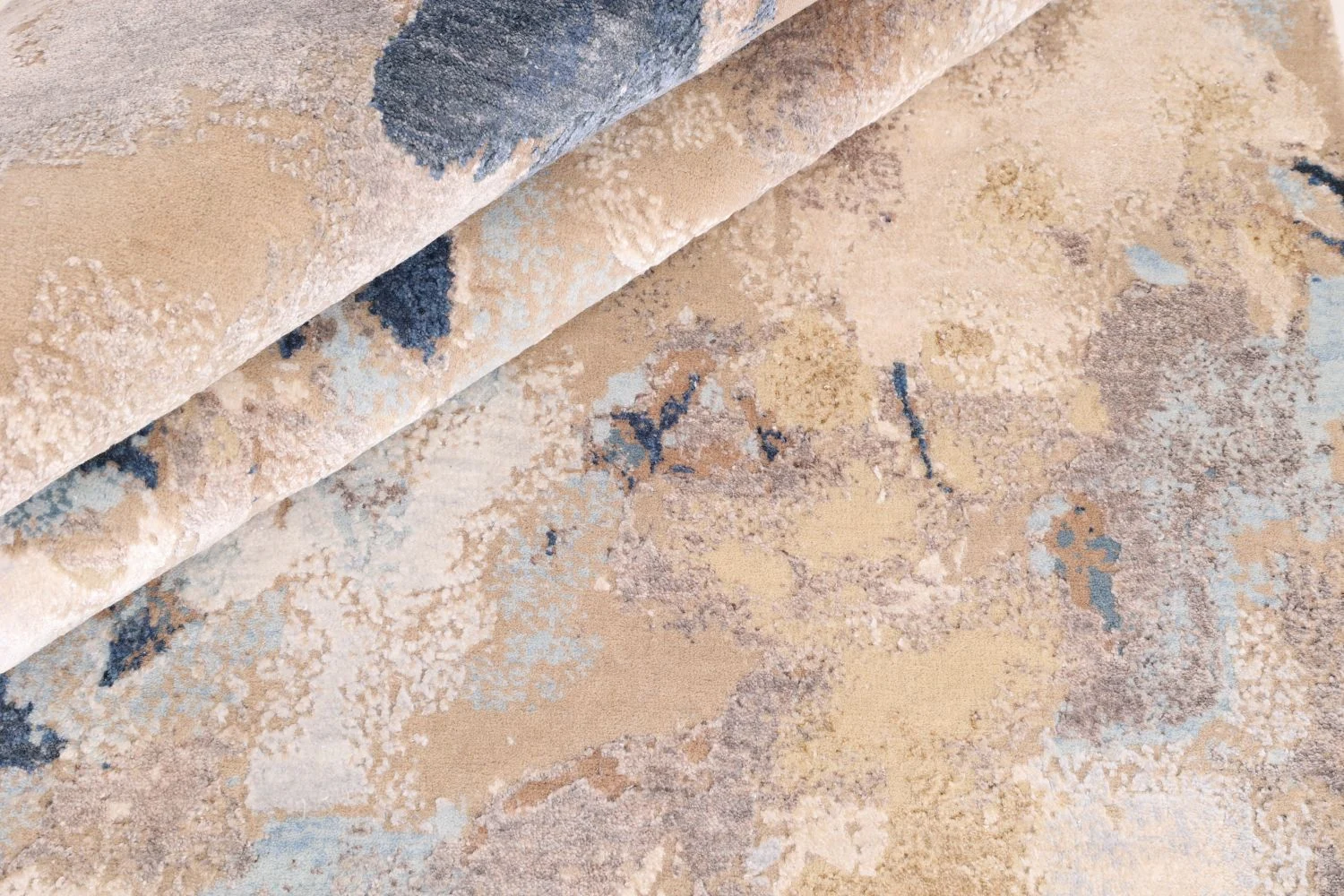 Indian Rug — hand-knotted, 172 × 242 cm, Wool & Silk