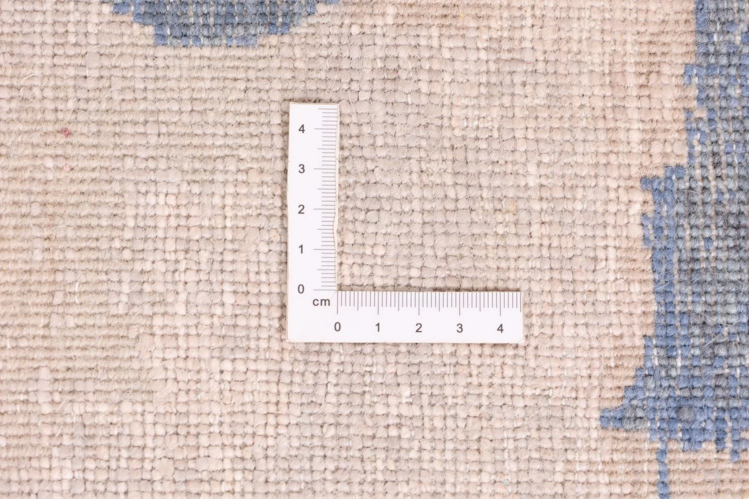 Indian Rug — hand-knotted, 172 × 242 cm, Wool & Silk