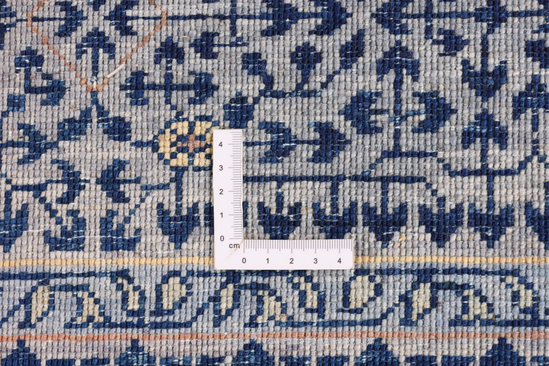 Hand-Knotted Wool Mamluk Afghan Rug, 253 × 355 cm
