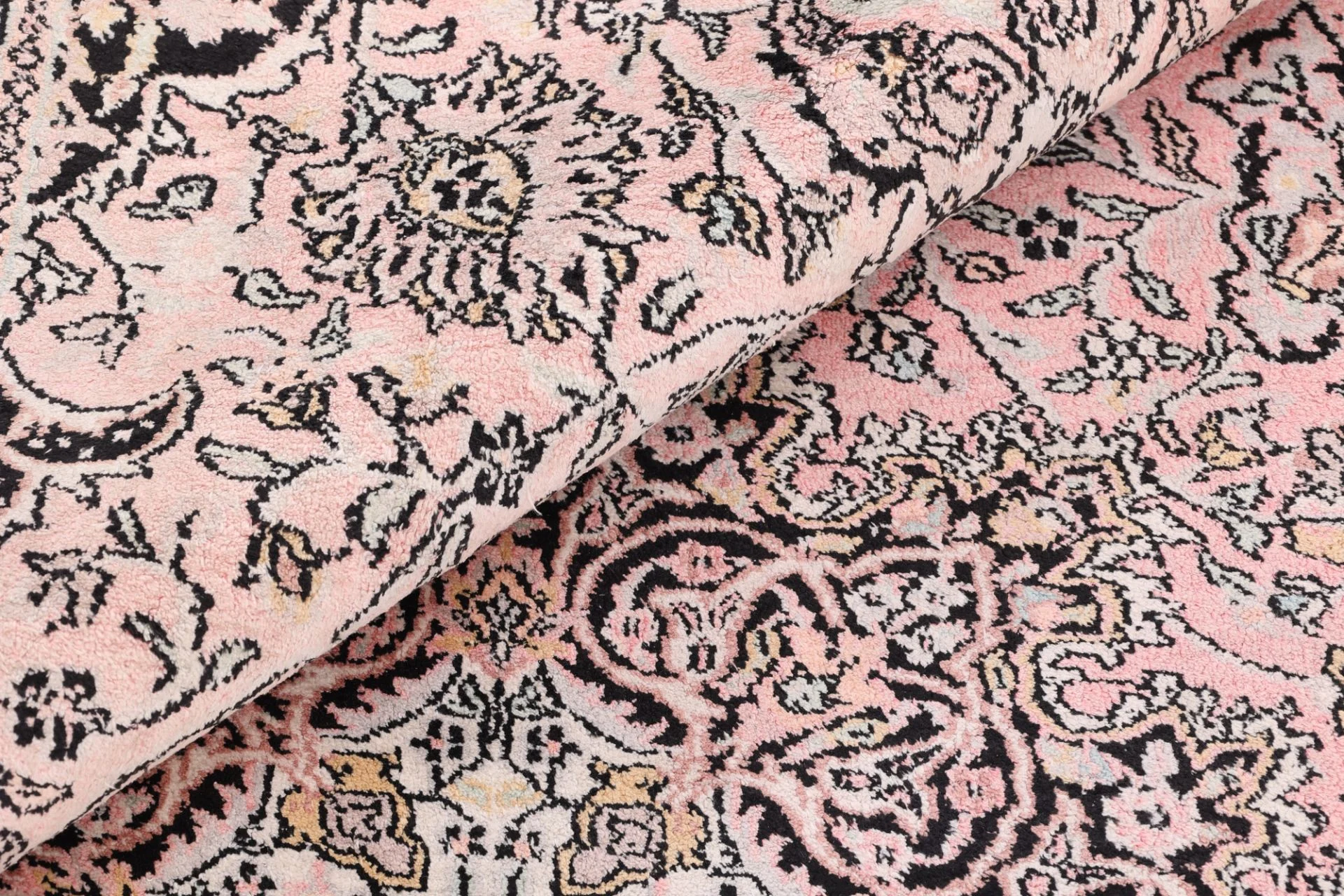 Indian Rug 325 × 231 cm, Wool, hand-knotted