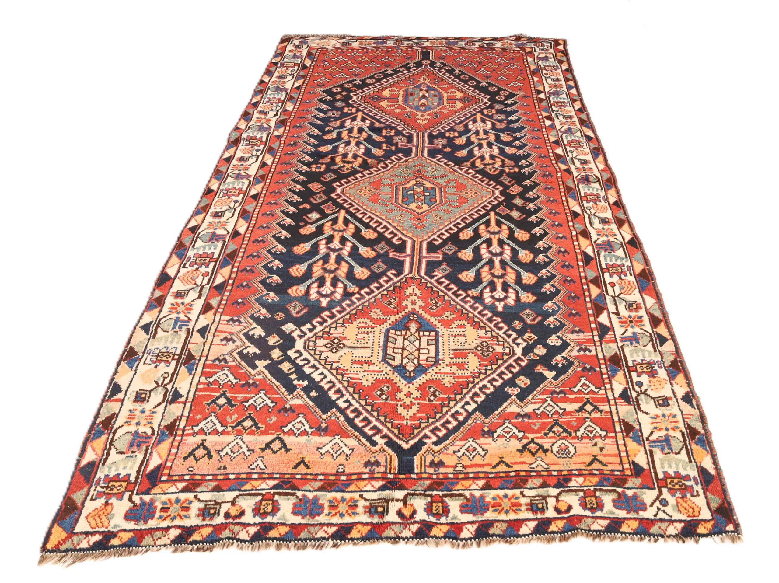 Qashqai Persian Rug 250 × 137 cm, Wool, hand-knotted