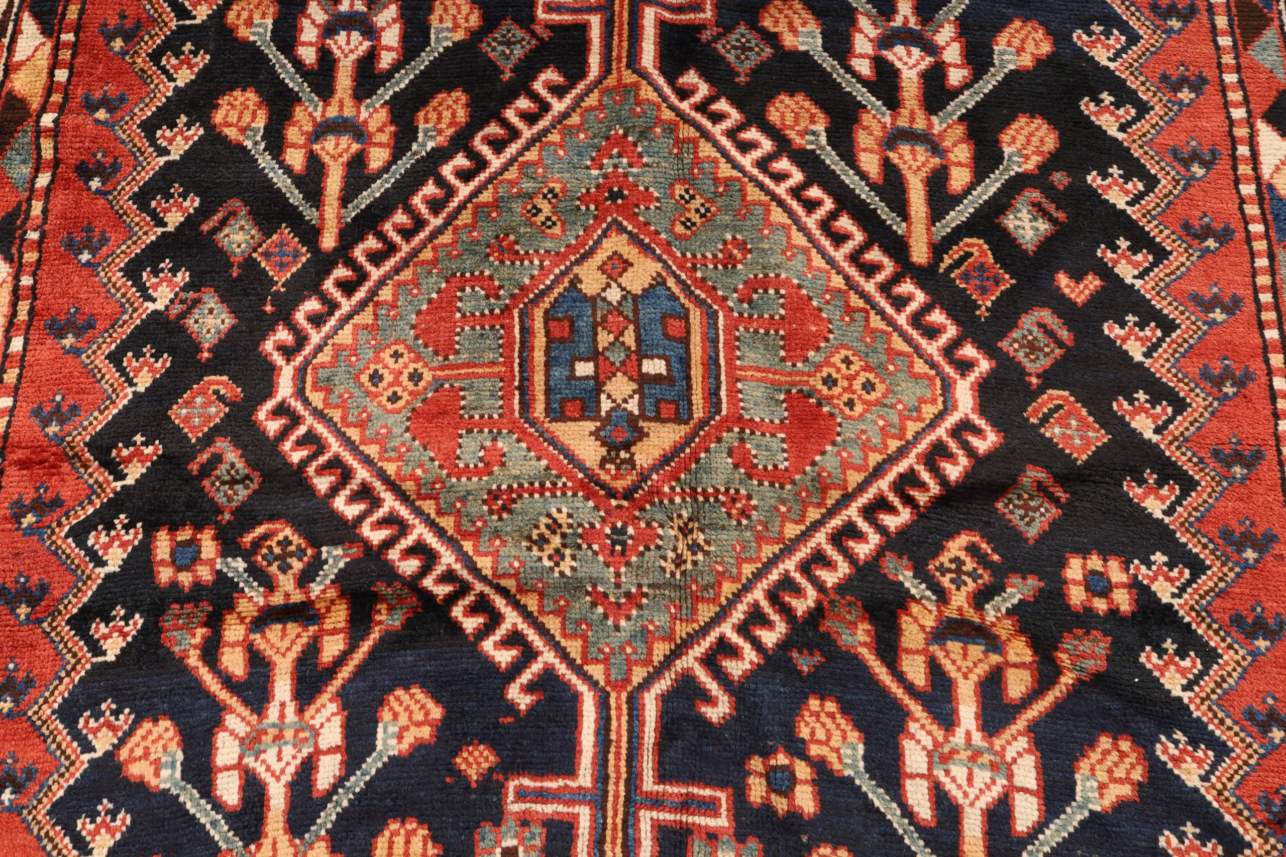 Qashqai Persian Rug 250 × 137 cm, Wool, hand-knotted