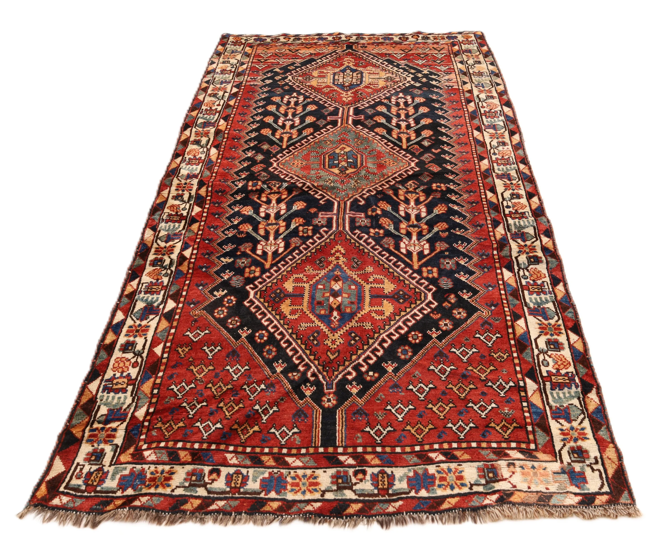 Qashqai Persian Rug 250 × 137 cm, Wool, hand-knotted
