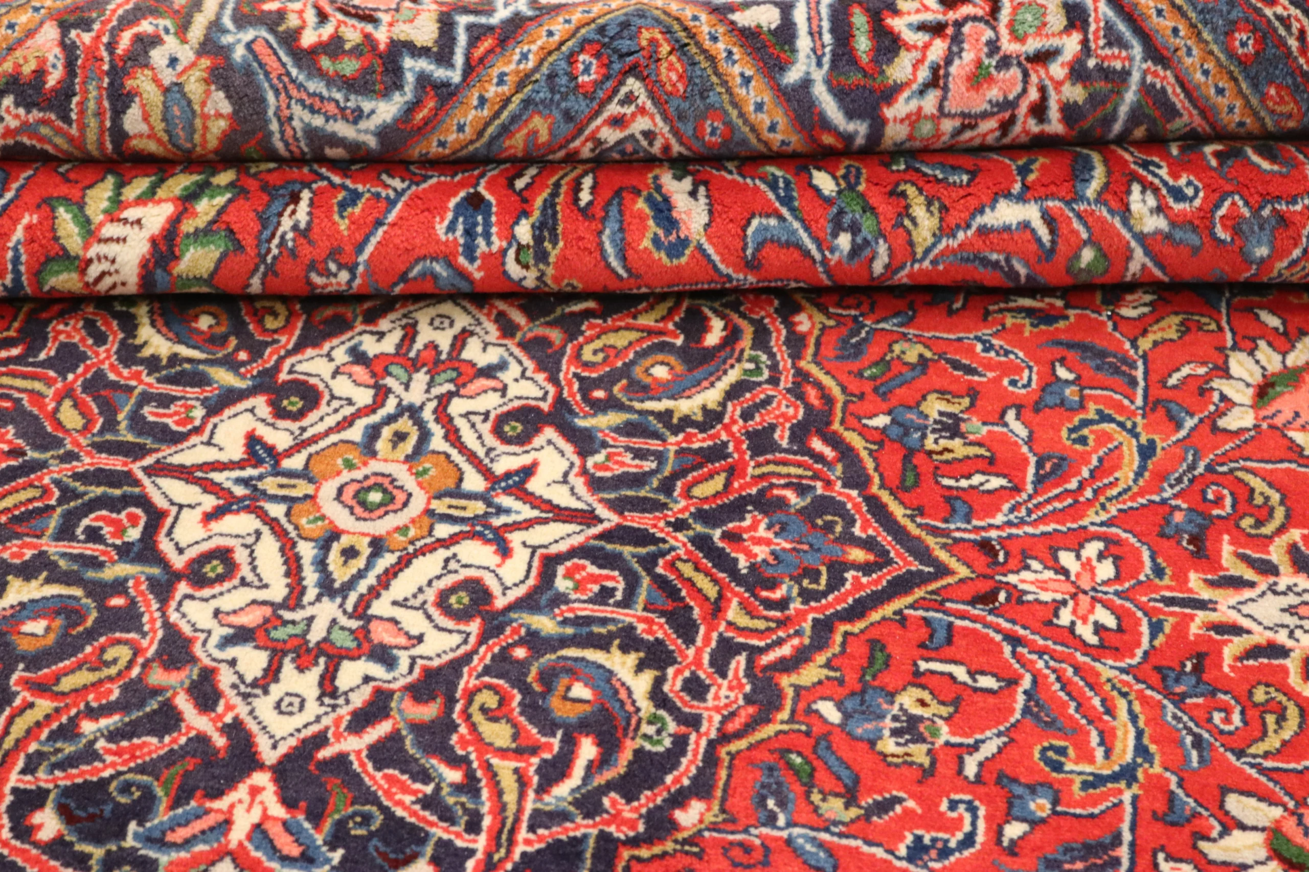 Hand-Knotted Wool Sarouk Persian Rug, 312 × 200 cm