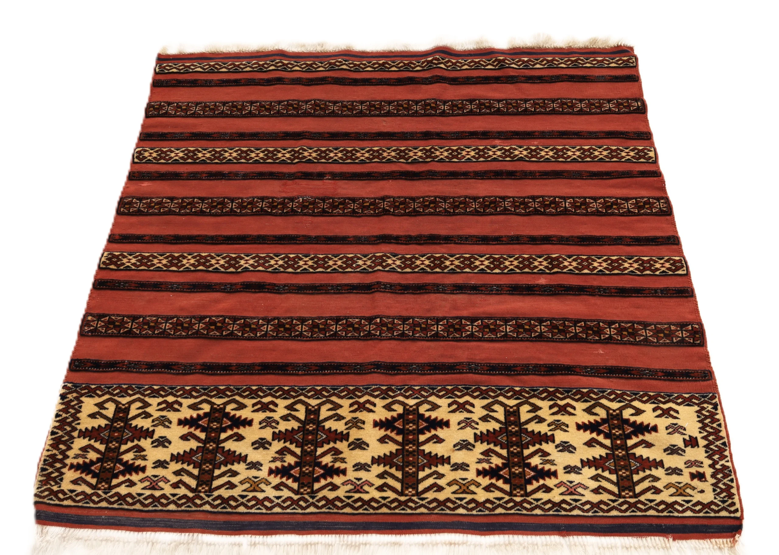 Turkmen Persian Rug — hand-knotted, 109 × 105 cm, Wool