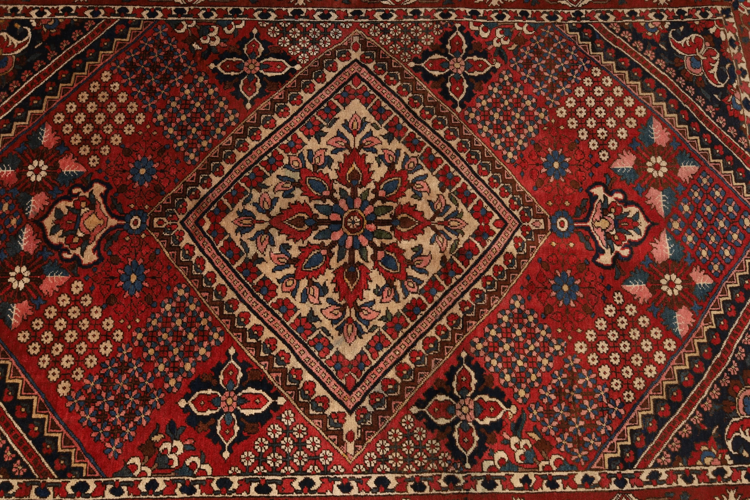 perserteppich-hamburg-208-x-137-cm-wolle-handgeknupft-rot-orange-17-scaled Bakhtiari Persian Rug 208 × 137 cm, Wool, hand-knotted