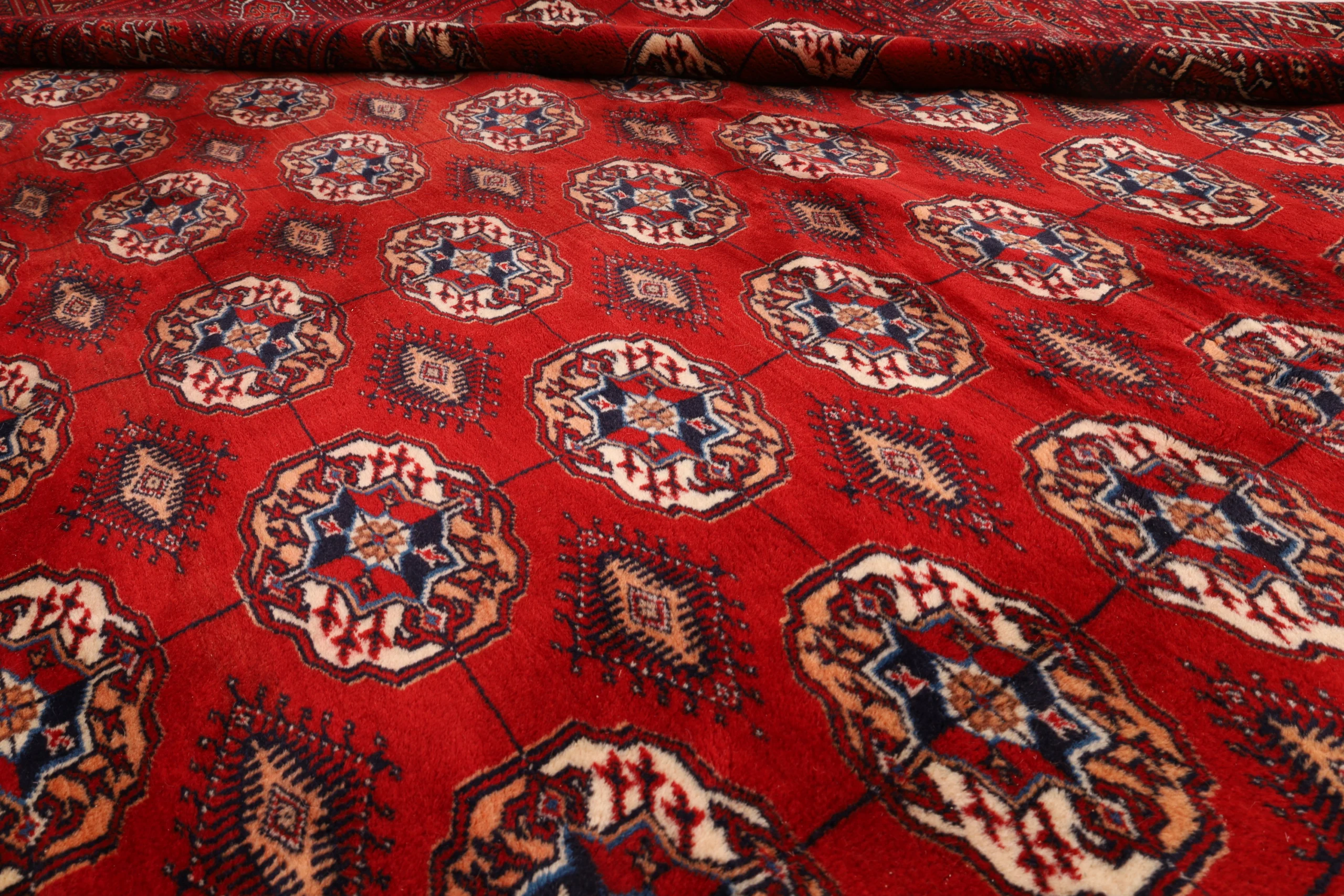 Turkmen Persian Rug — hand-knotted, 360 × 260 cm, Wool