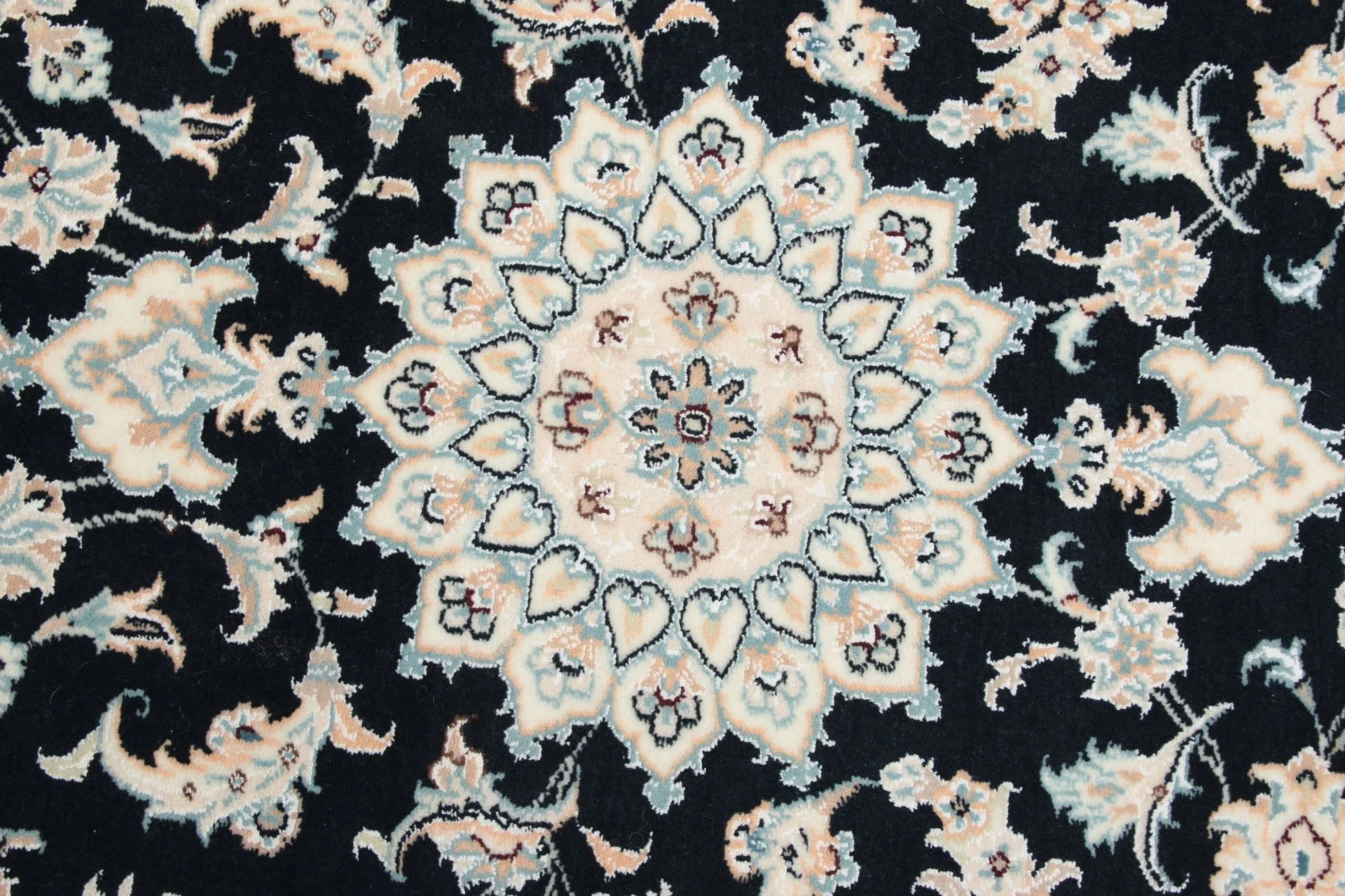perserteppich-isfahan-80-x-300-cm-schurwolle-seide-handgeknupft-2 Isfahan Persian Rug 80 × 300 cm, Wool & Silk, hand-knotted