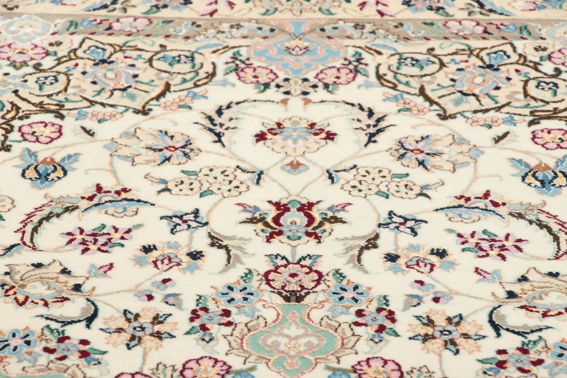 Hand-Knotted Wool & Silk Nain Persian Rug, 141 × 205 cm